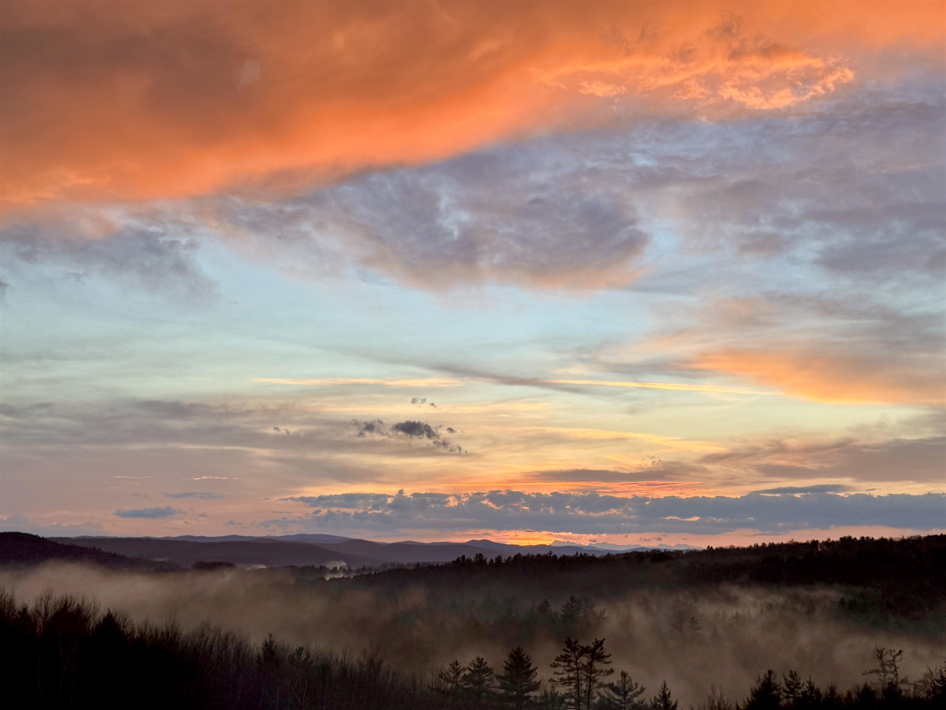 15 Old Stage Rd, Langdon, NH 03602