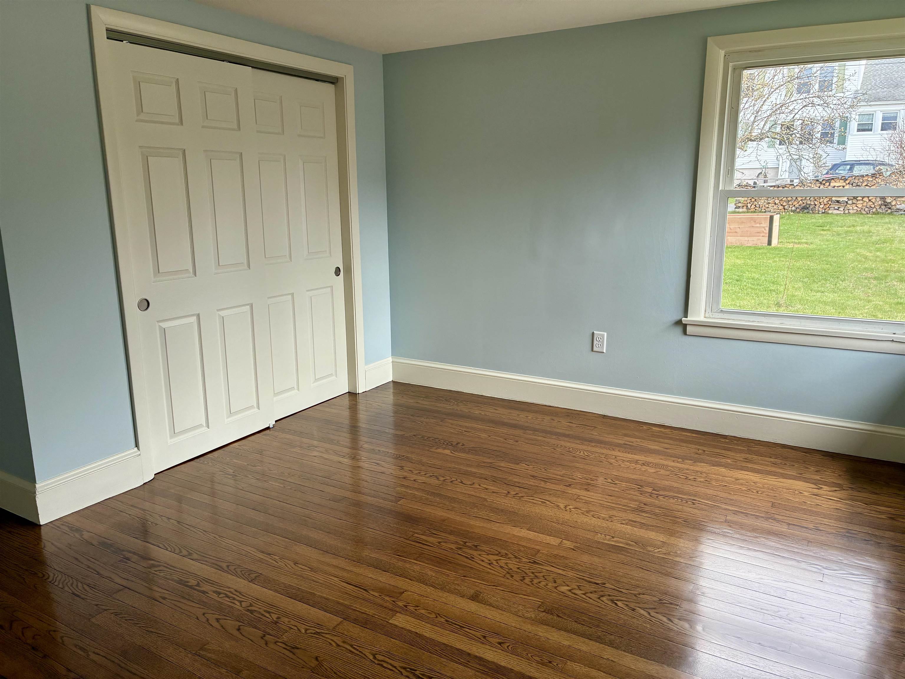 1 Sunset Ave, Allenstown, NH 03275