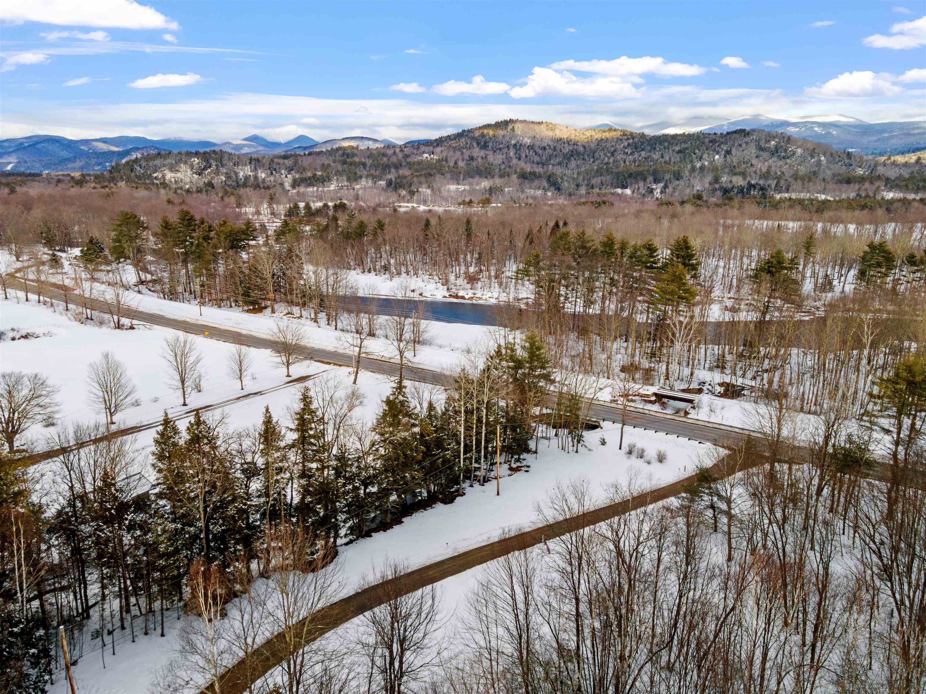 3039 Us Route 3, Thornton, NH 02385