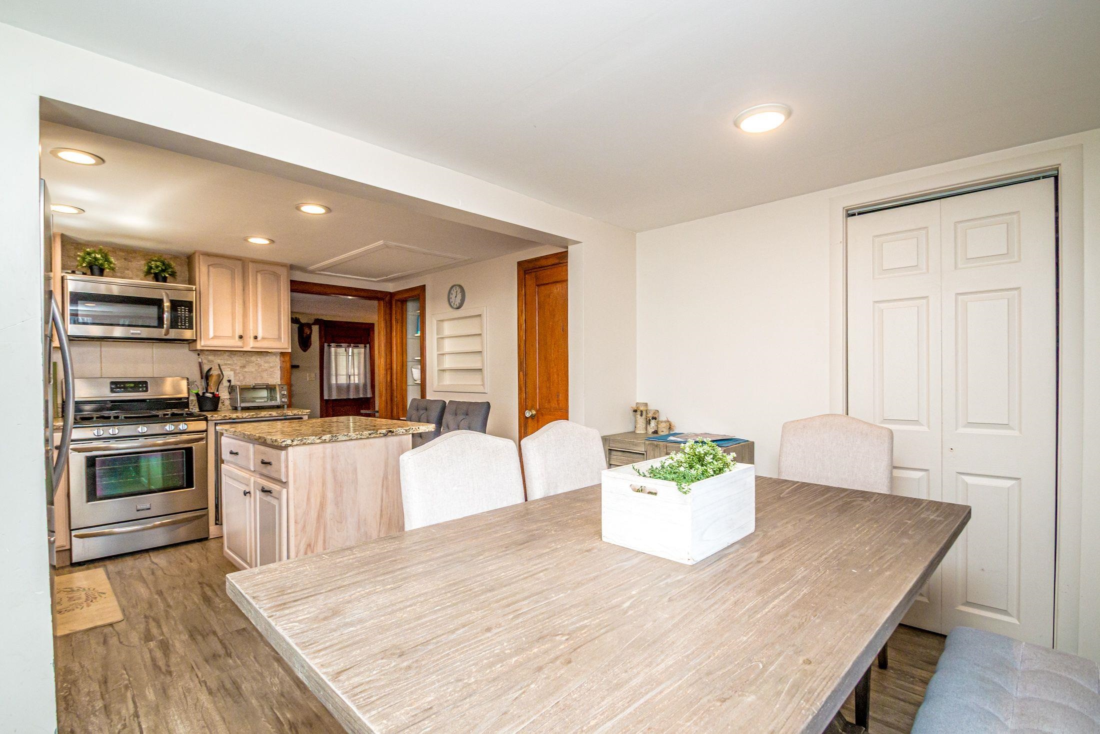 Cozy yet spacious kitchen area