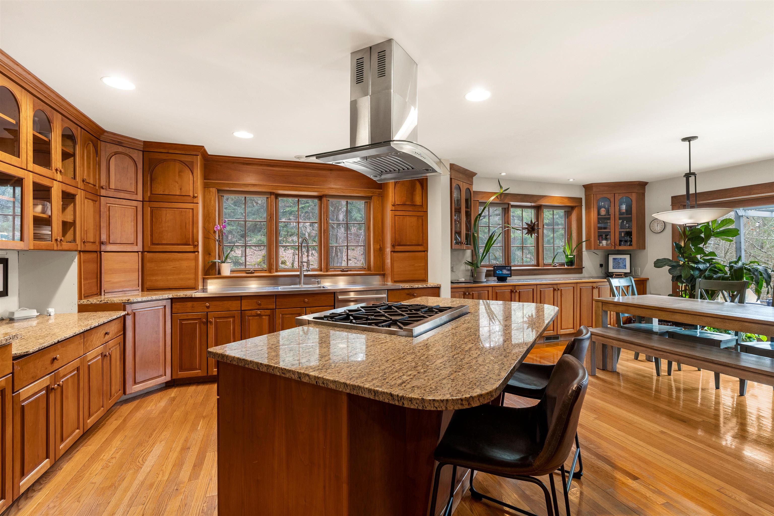 1 Elm Rd, Hanover, NH 03750