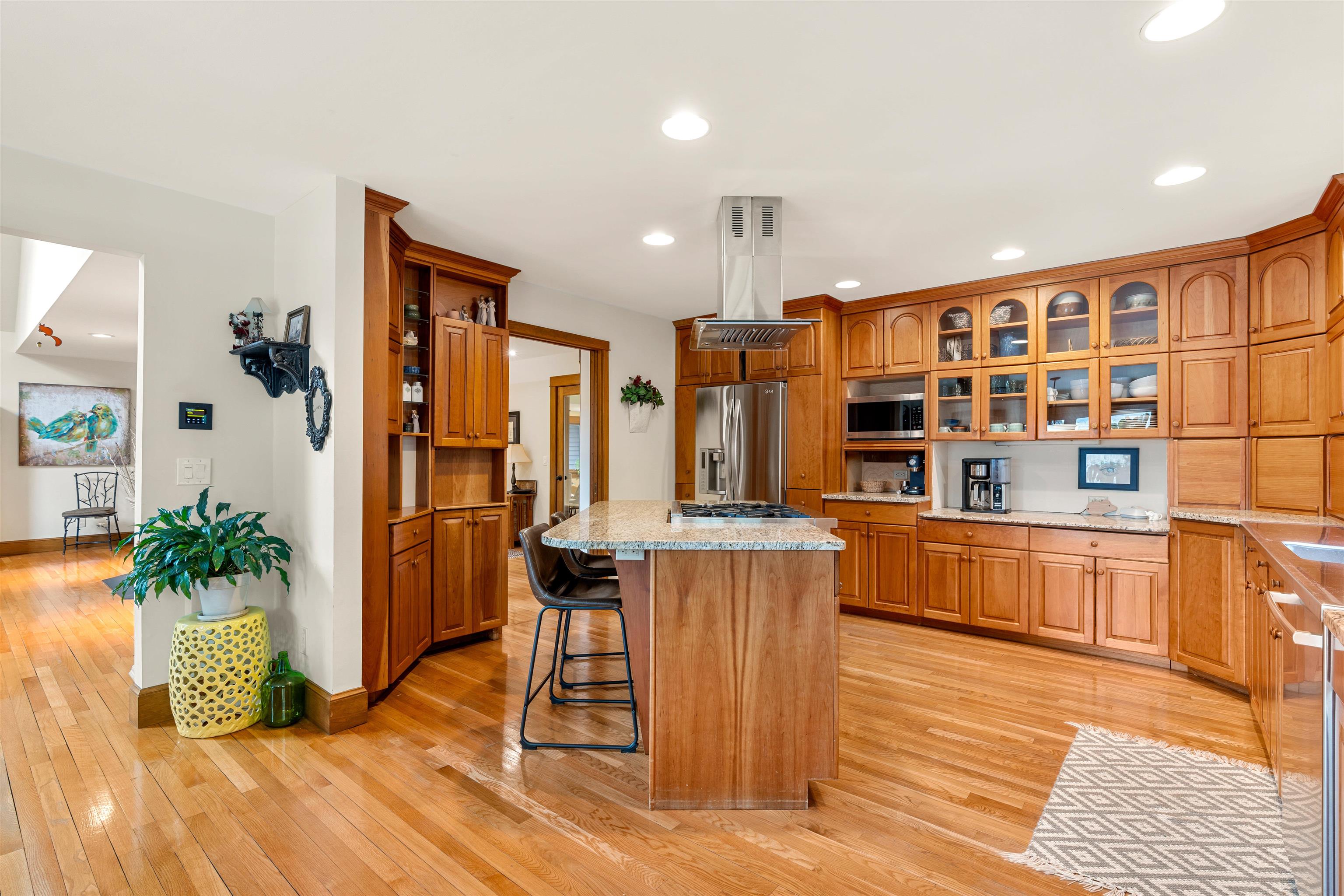 1 Elm Rd, Hanover, NH 03750