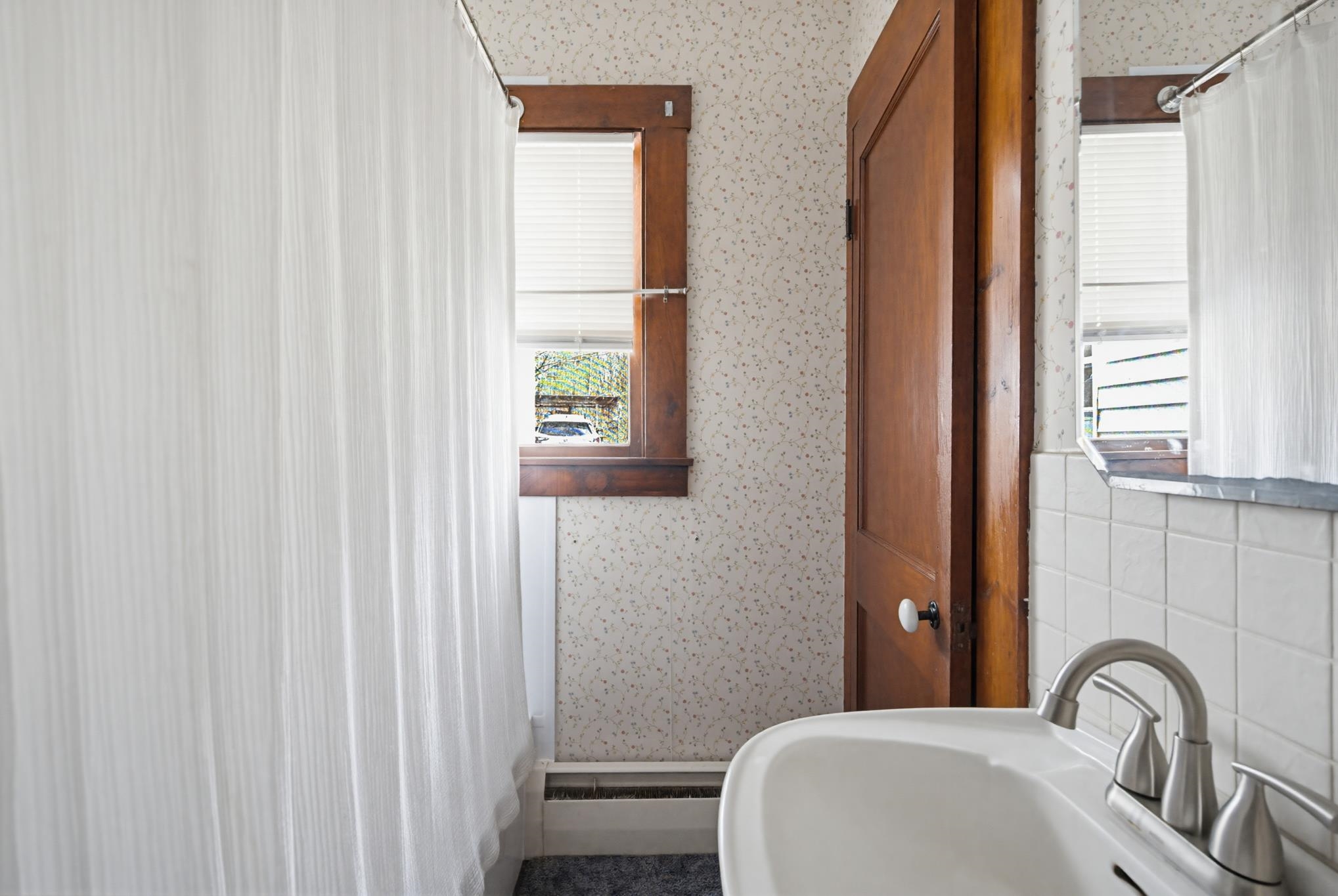 43 Old County Rd, Deering, NH 03244