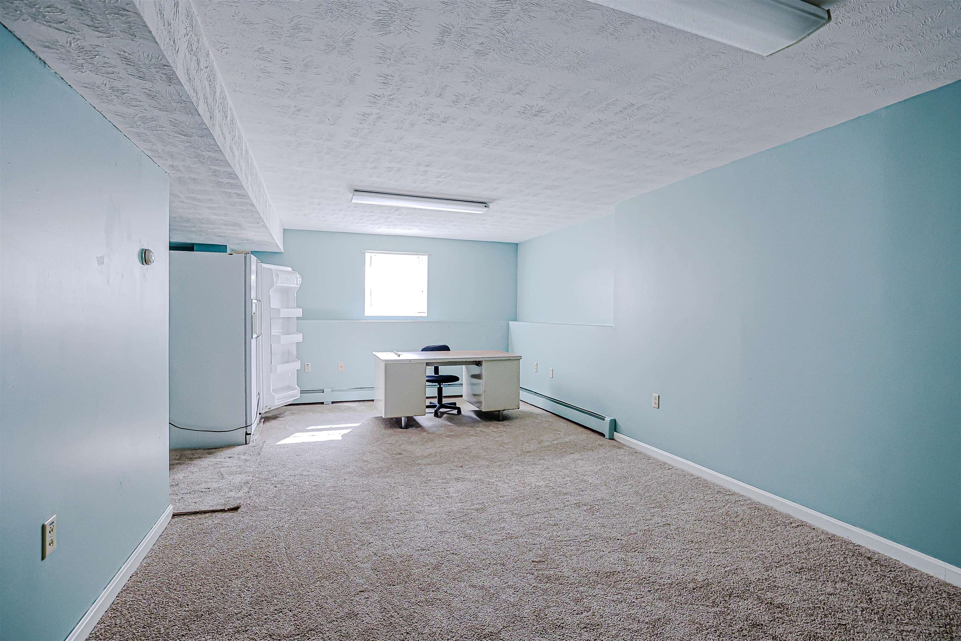 14 Whitewood Ln, Merrimack, NH 03054