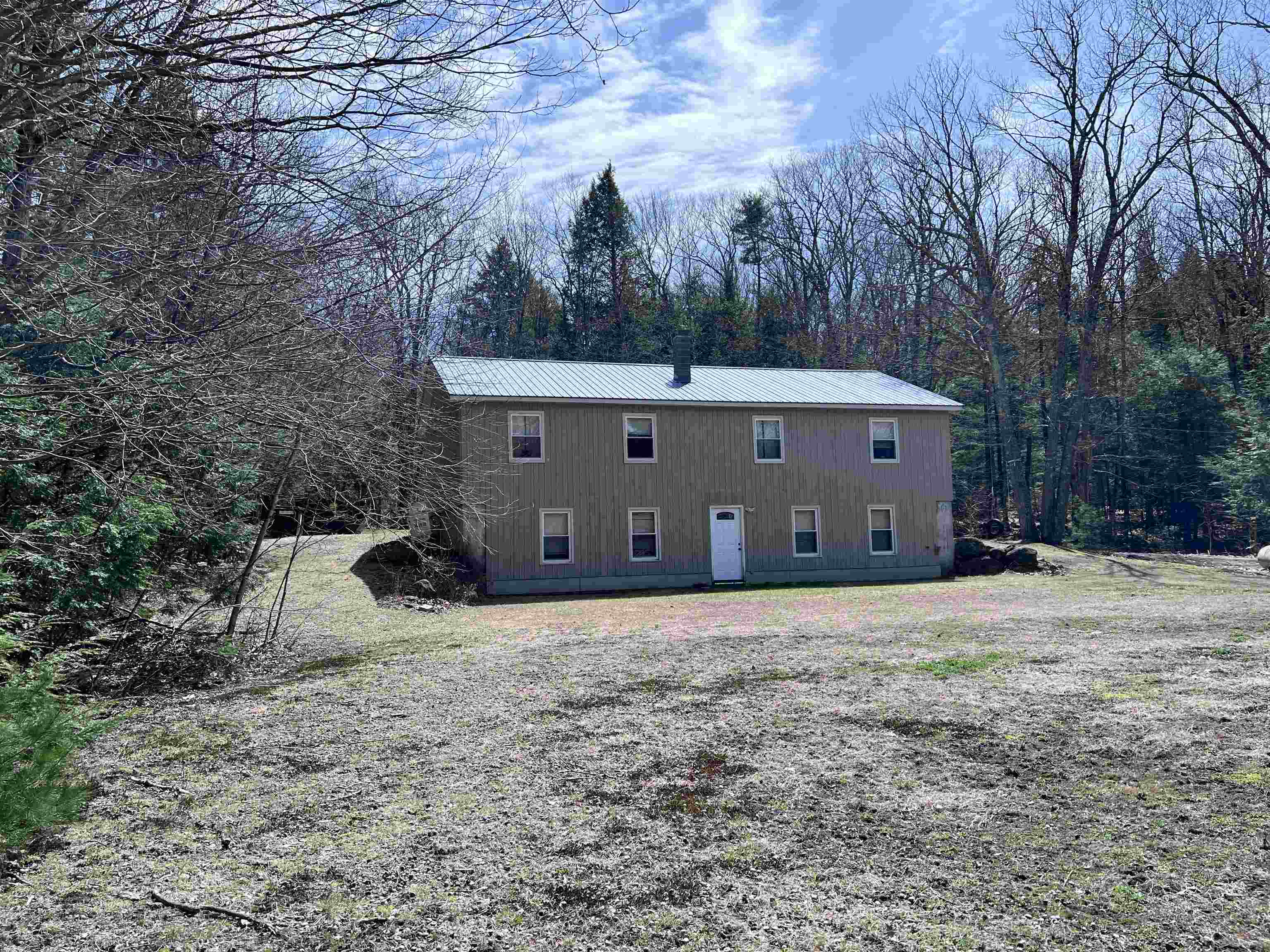 372 Keene Rd, Hillsborough, NH 03244