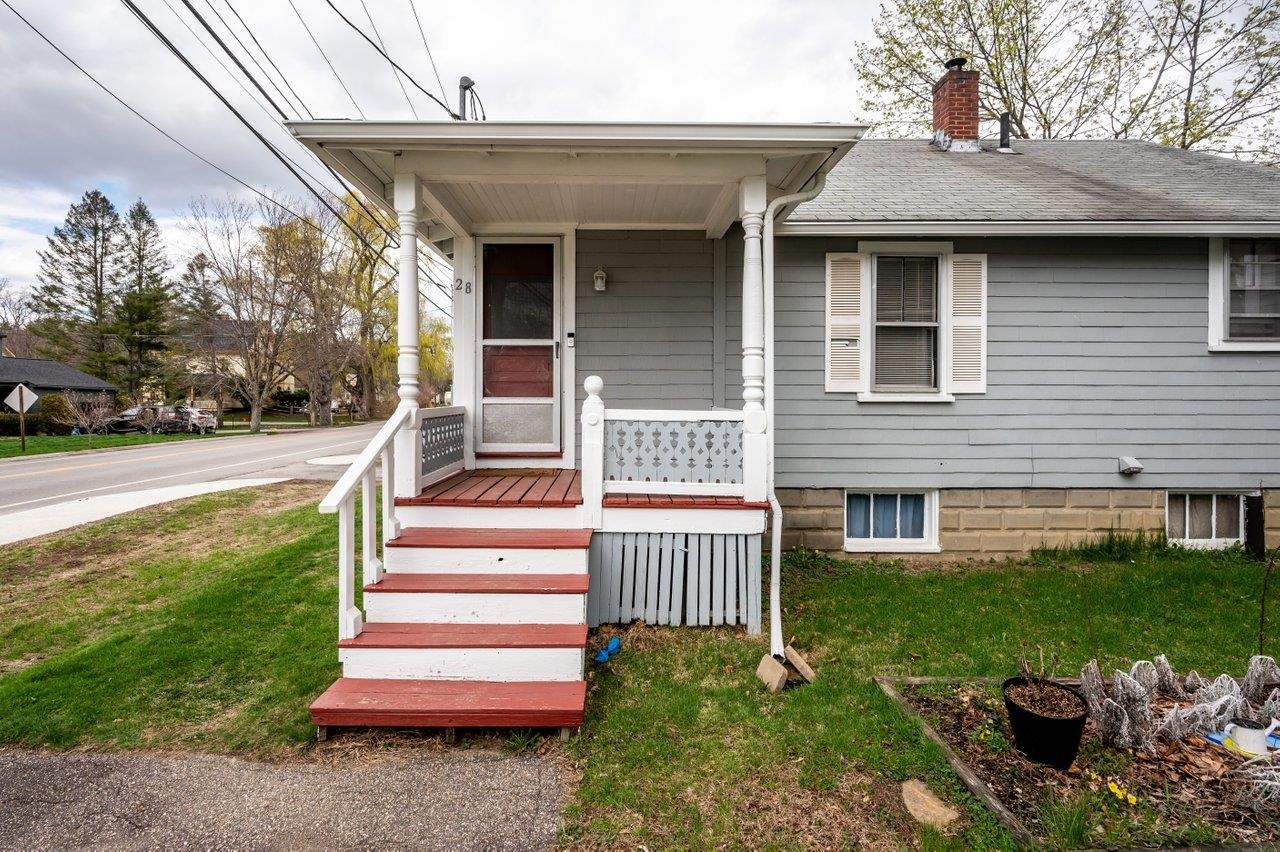 28 Whittier St, Dover, NH 03820