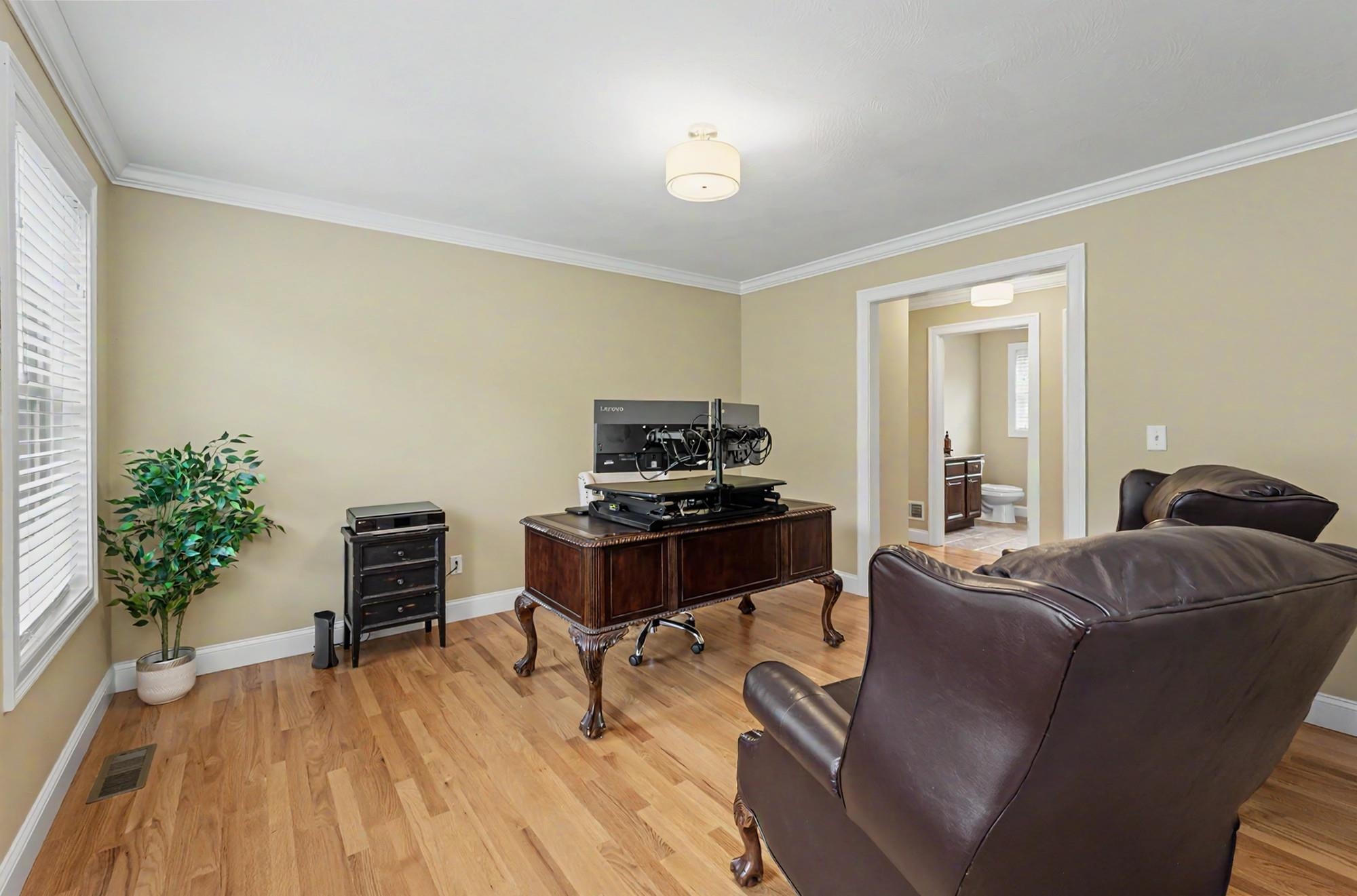 10 Harmony Ln, Pelham, NH 03076