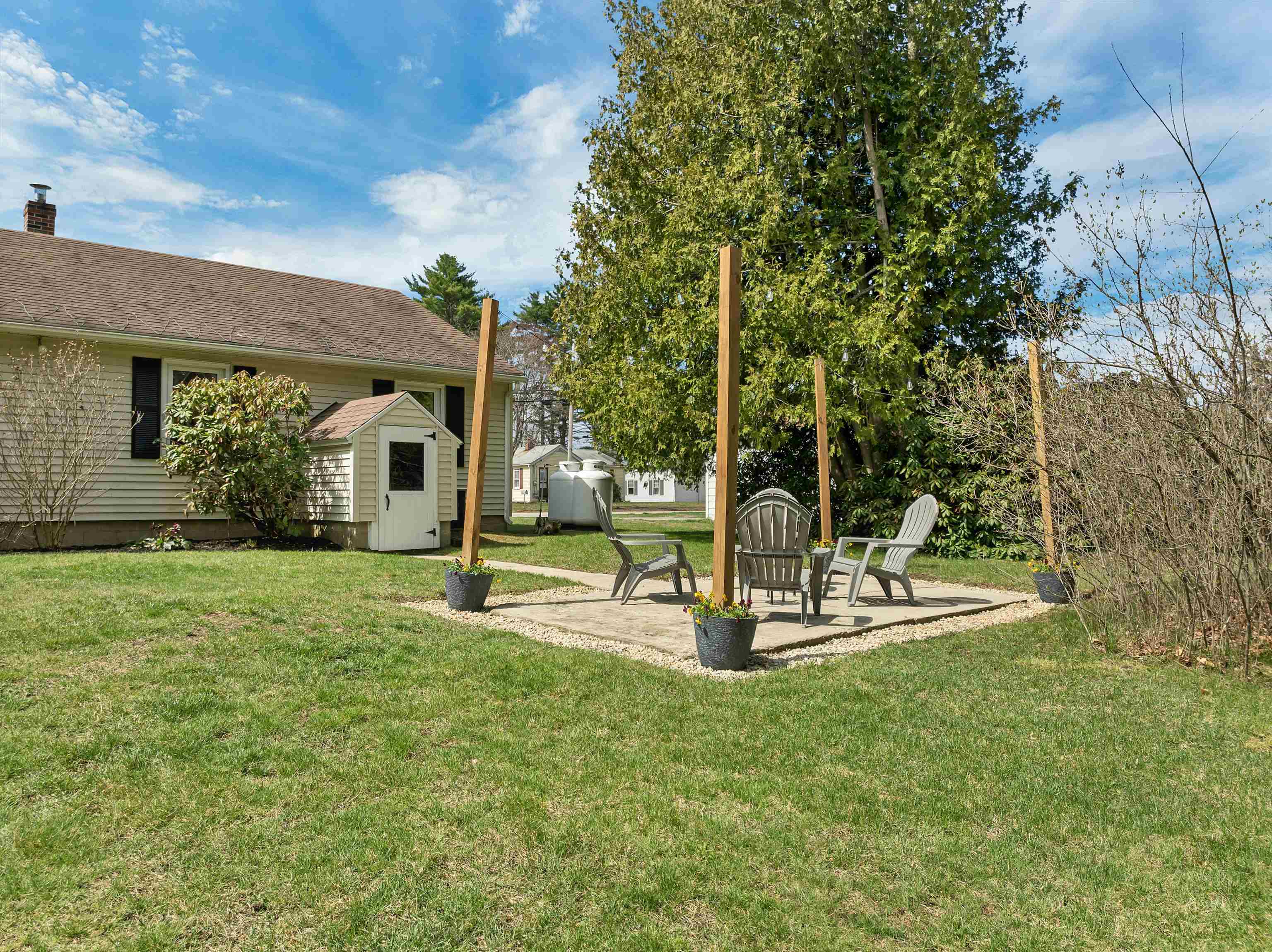 23 Cross Rd, Rochester, NH 03868