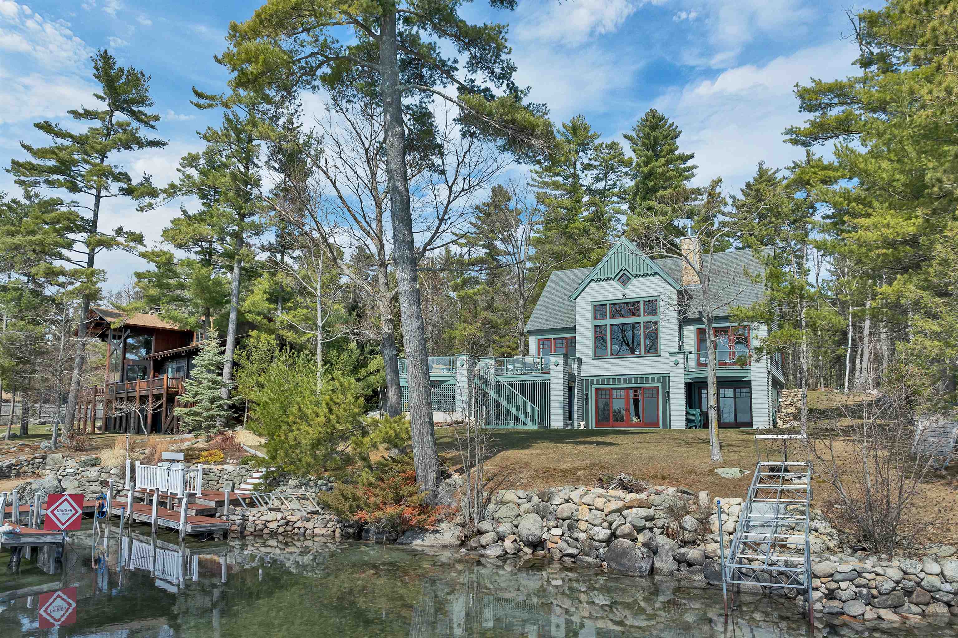 15 Stonewall Ln, Moultonborough, NH 03254