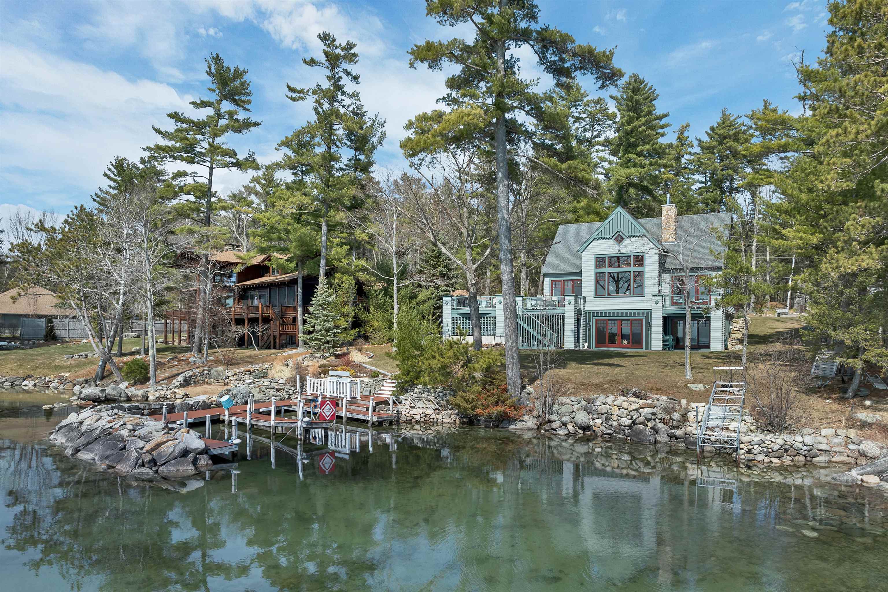 15 Stonewall Ln, Moultonborough, NH 03254