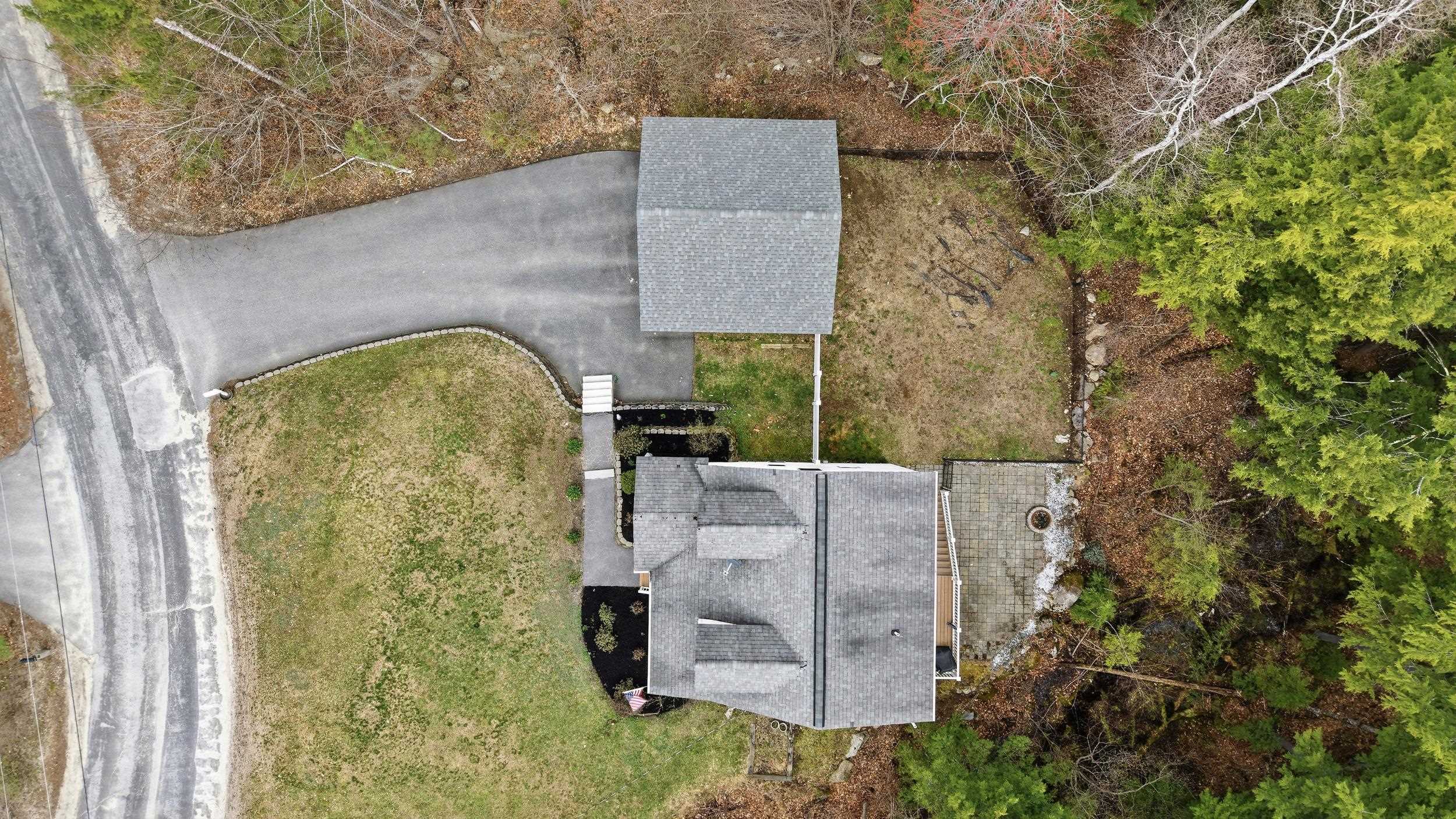 84 New Hampshire Dr, Webster, NH 03303