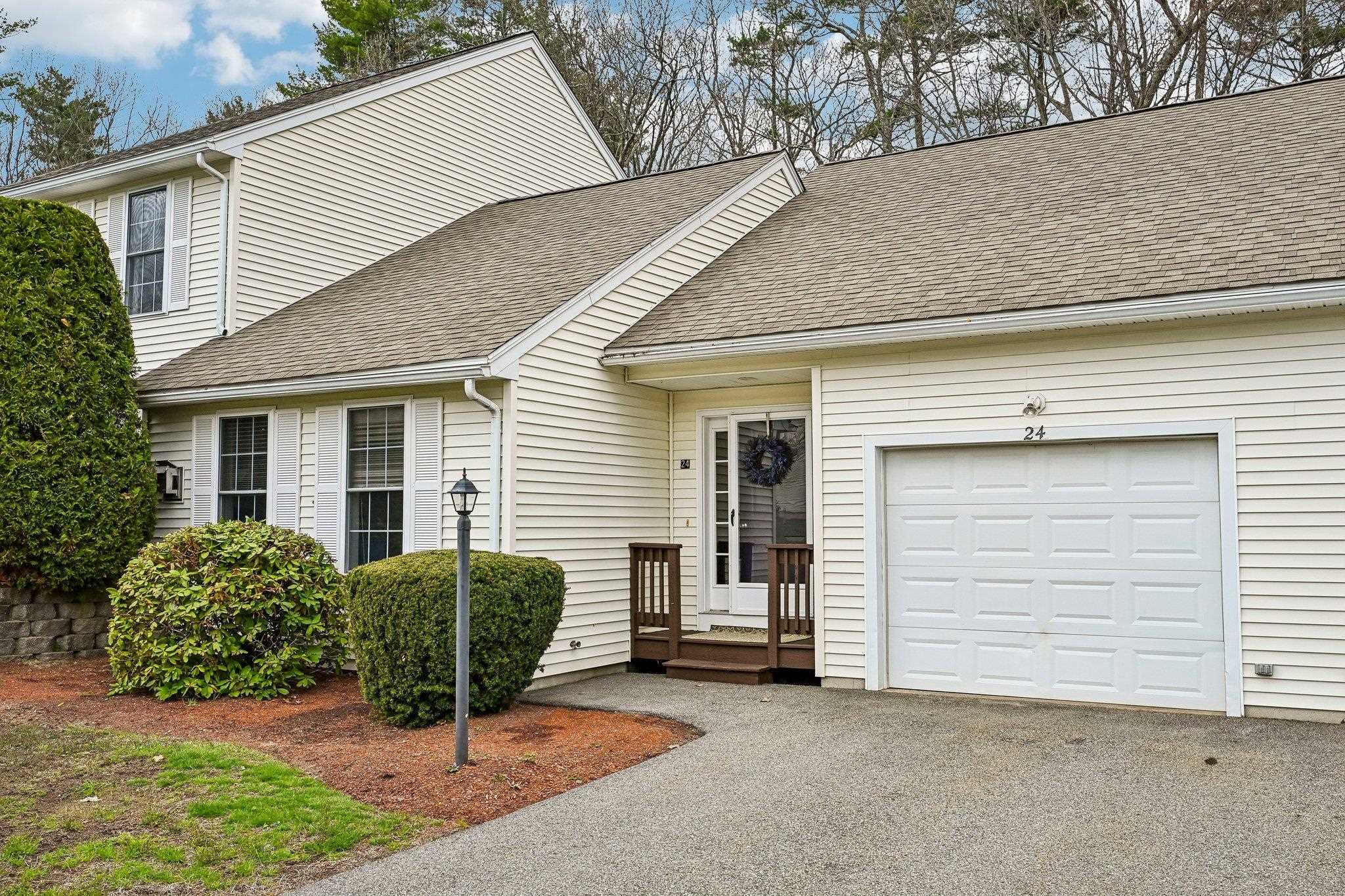 4 Patriot Dr, Hampstead, NH 03826