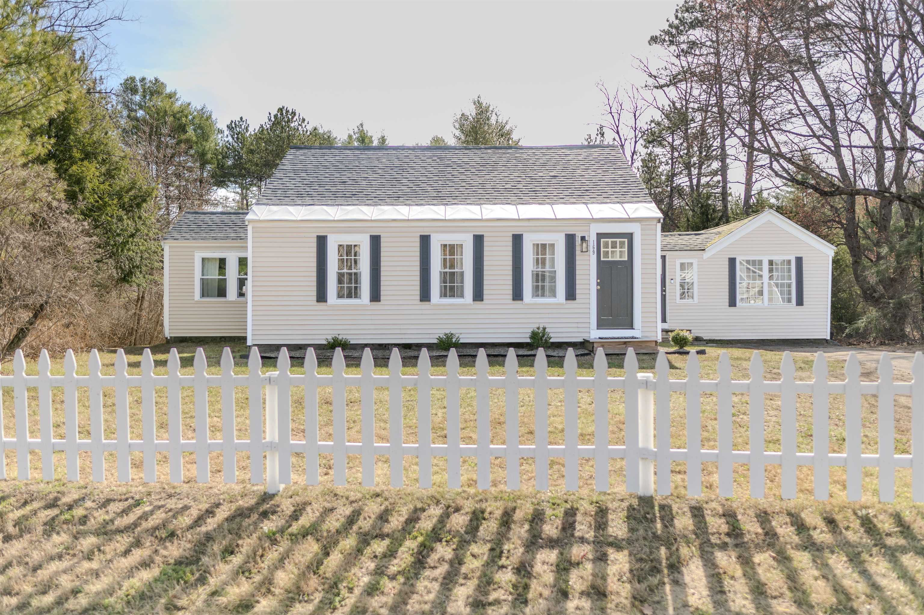 169 Us 202 Route, Bennington, NH 03442-4118