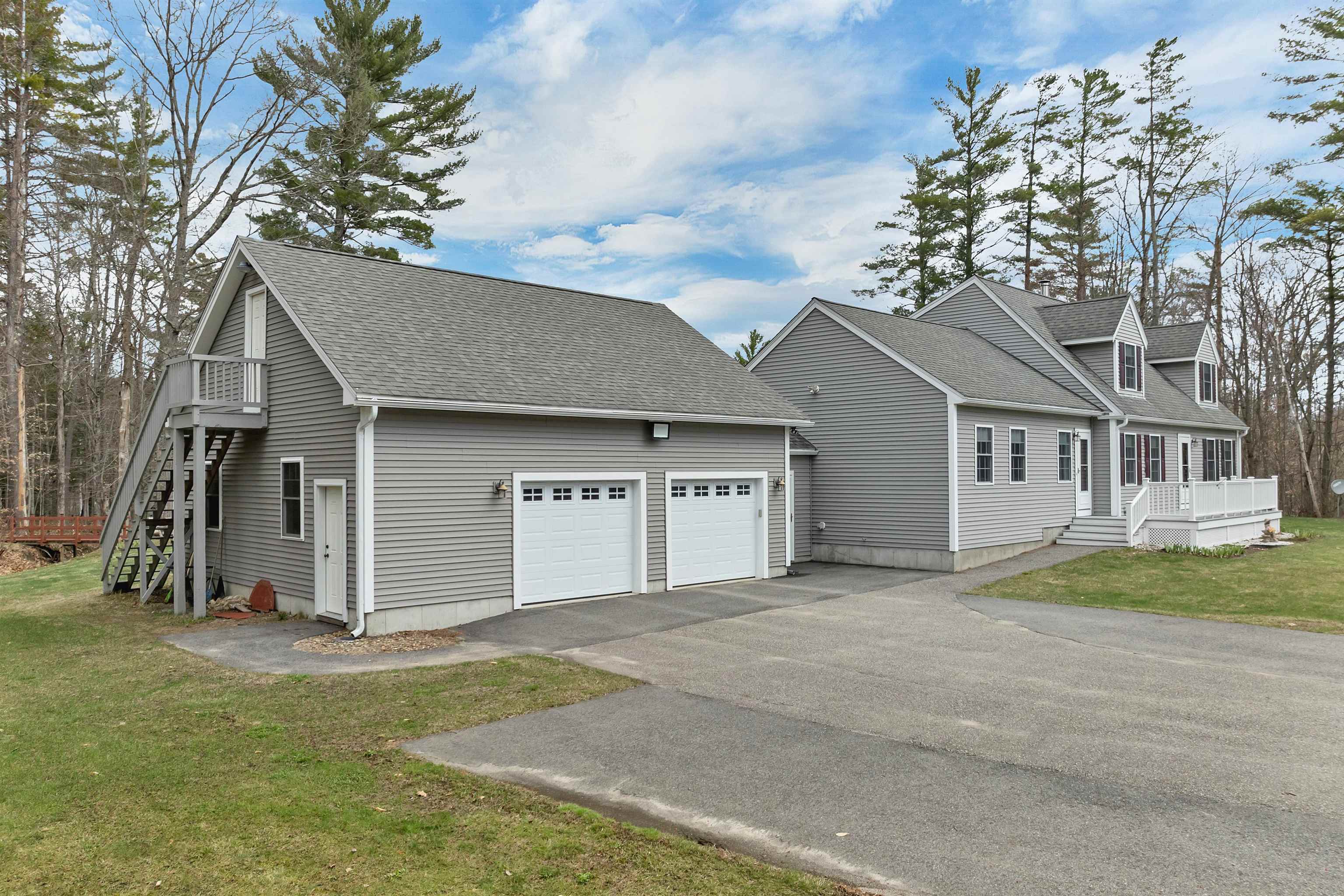 22 Duckworth Rd, Hebron, NH 03241