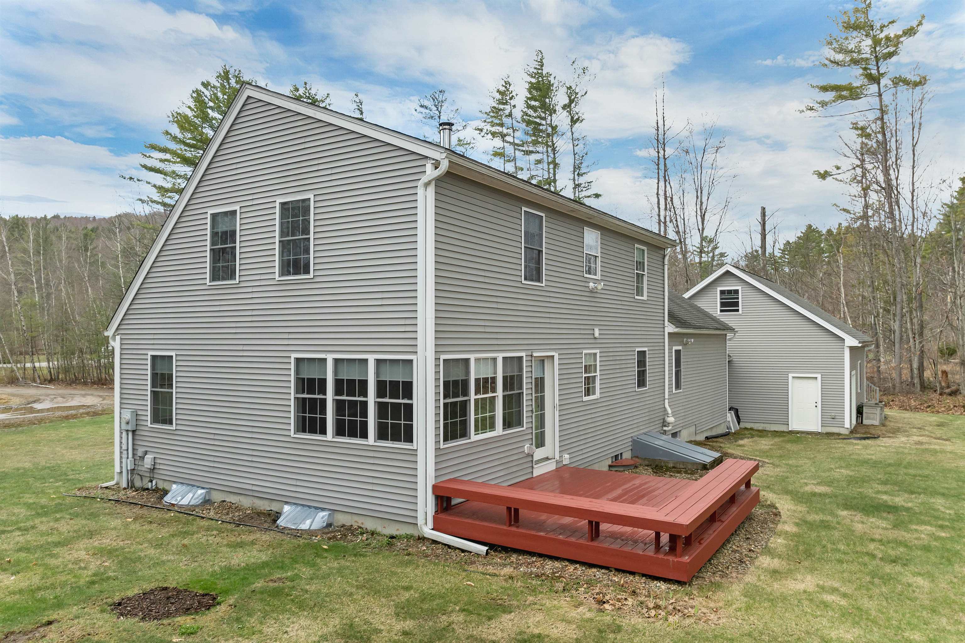 22 Duckworth Rd, Hebron, NH 03241