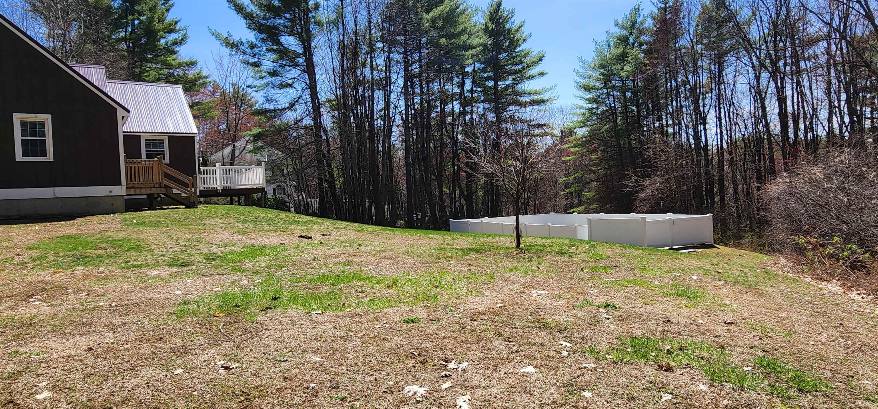 27 Juniper Dr, Belmont, NH 03220