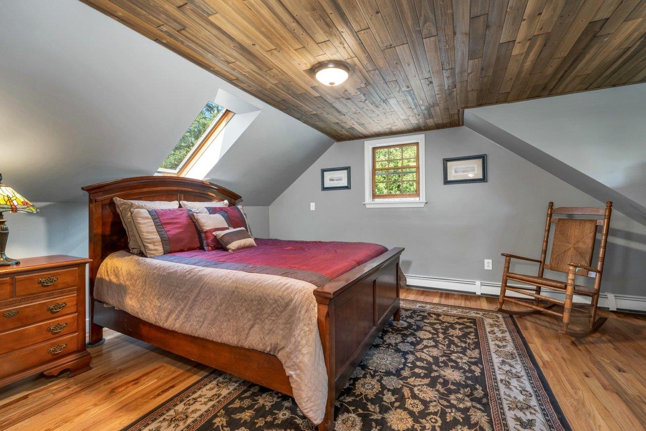 212 Wentworth Rd, Brookfield, NH 03872