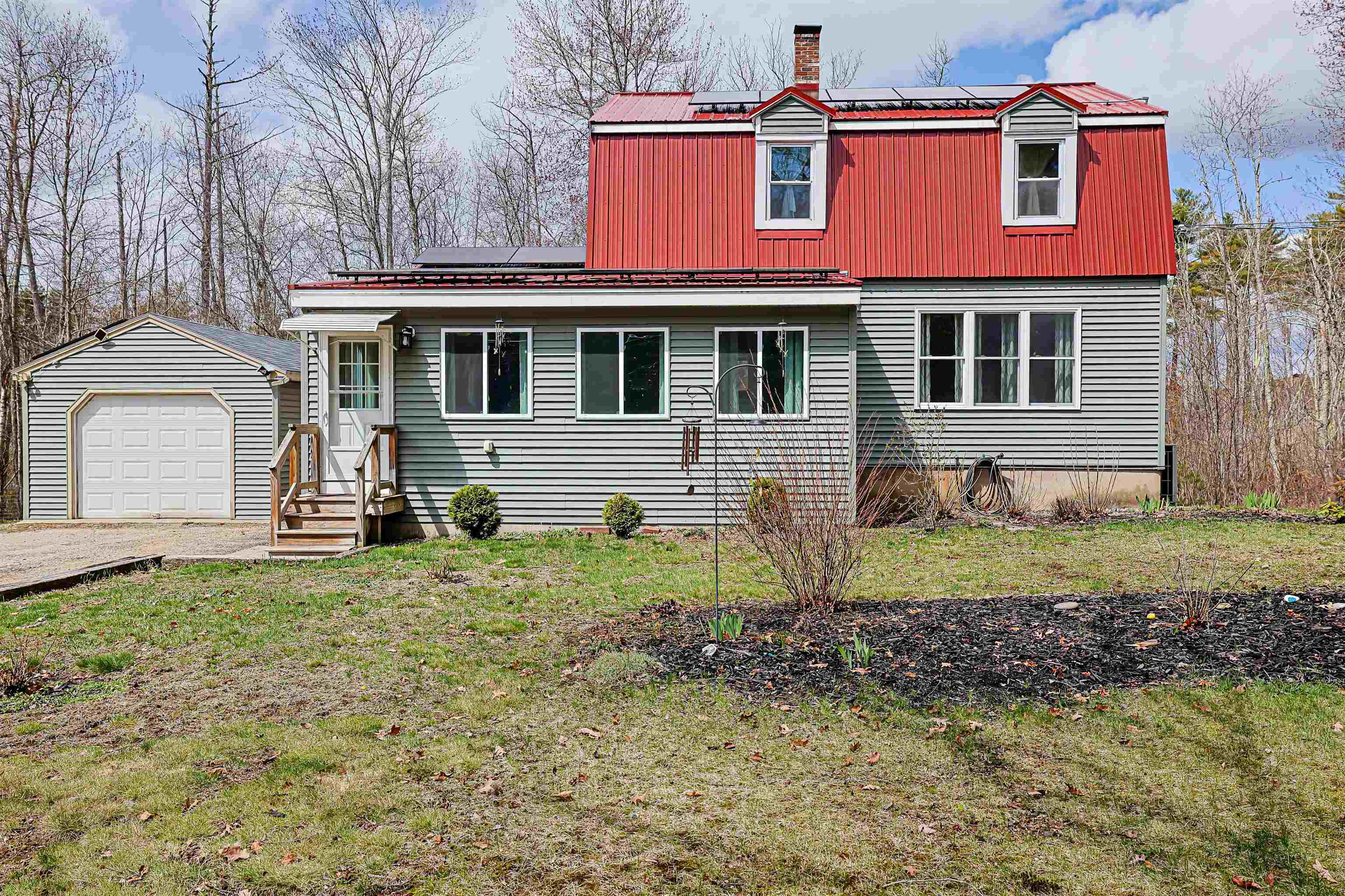 23 Brewster Rd, Barrington, NH 03825