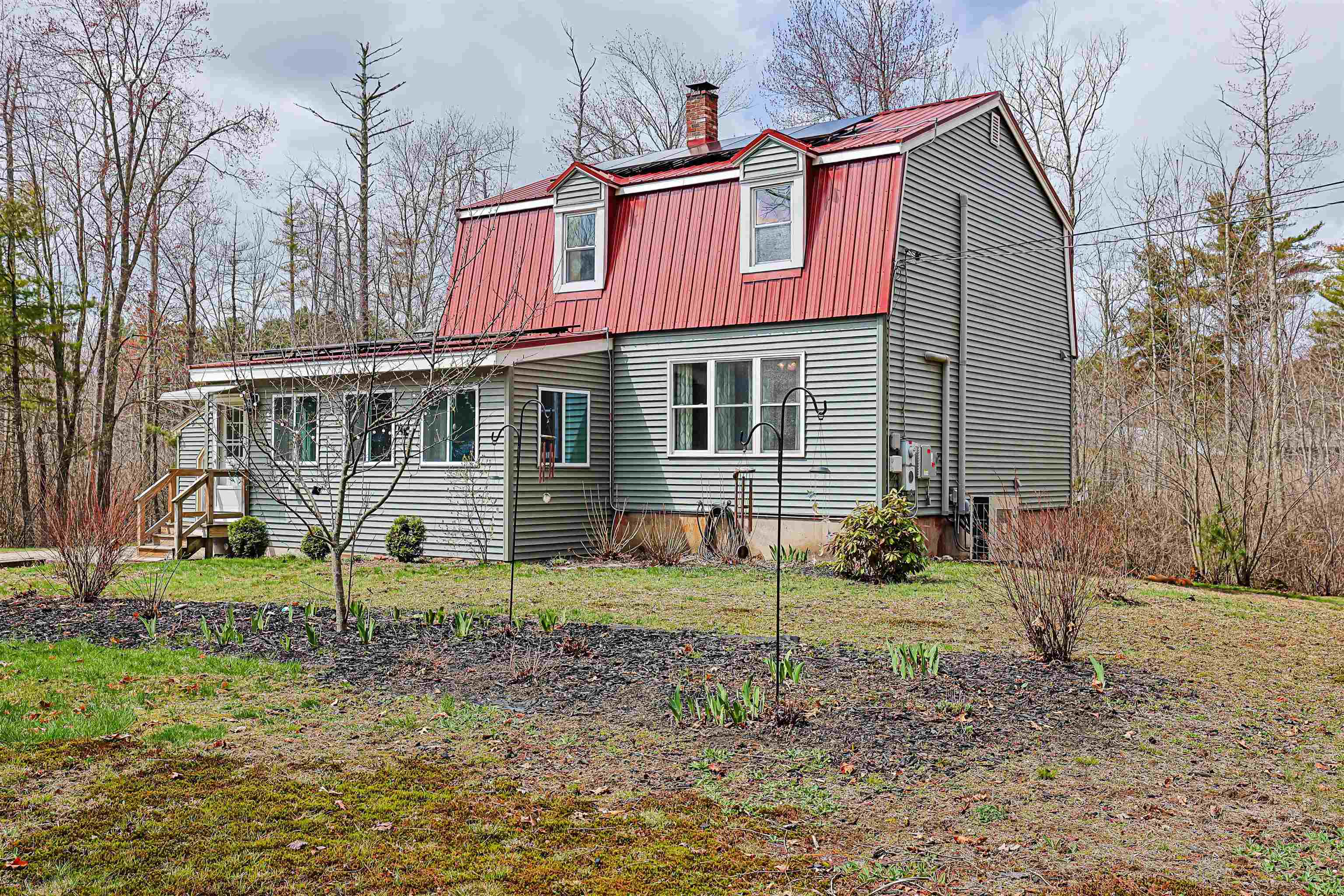 23 Brewster Rd, Barrington, NH 03825