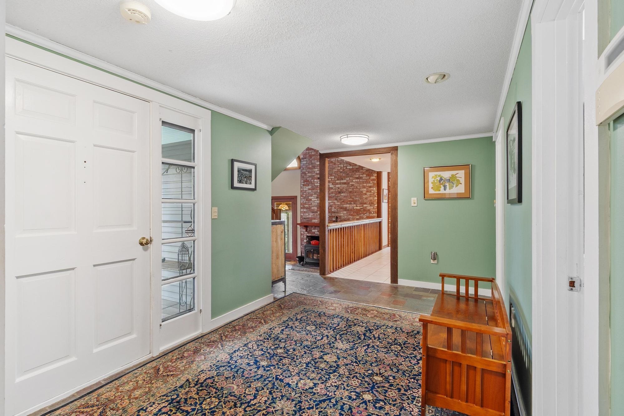 76 English Range Rd, Derry, NH 03038