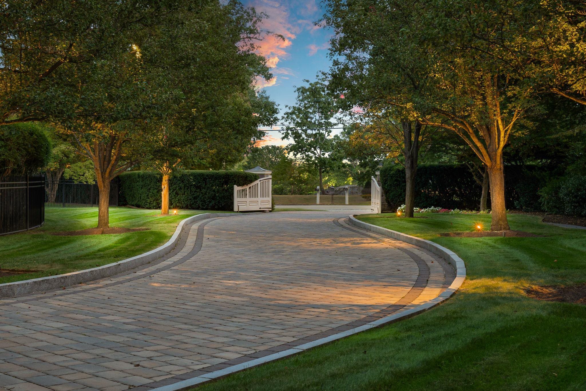 85 Wentworth Rd, Rye, NH 03870