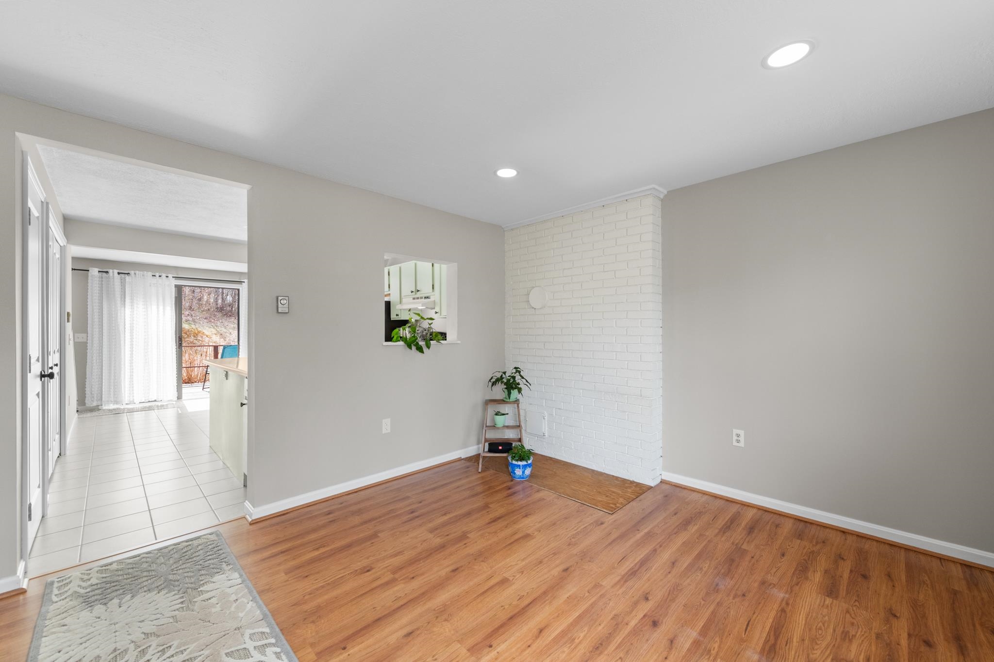 55 Lakewood Pines Rd, Bristol, NH 03222