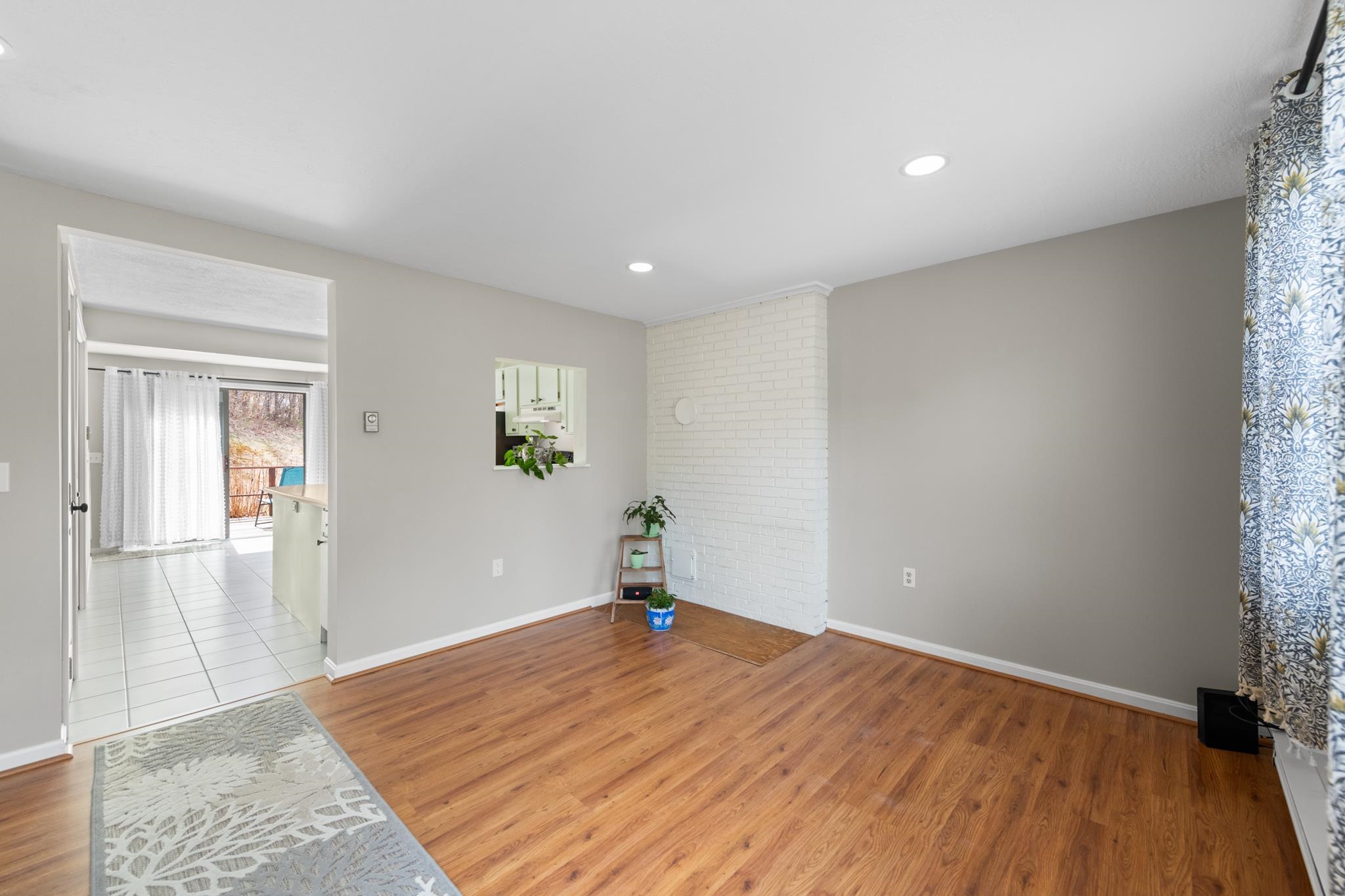 55 Lakewood Pines Rd, Bristol, NH 03222