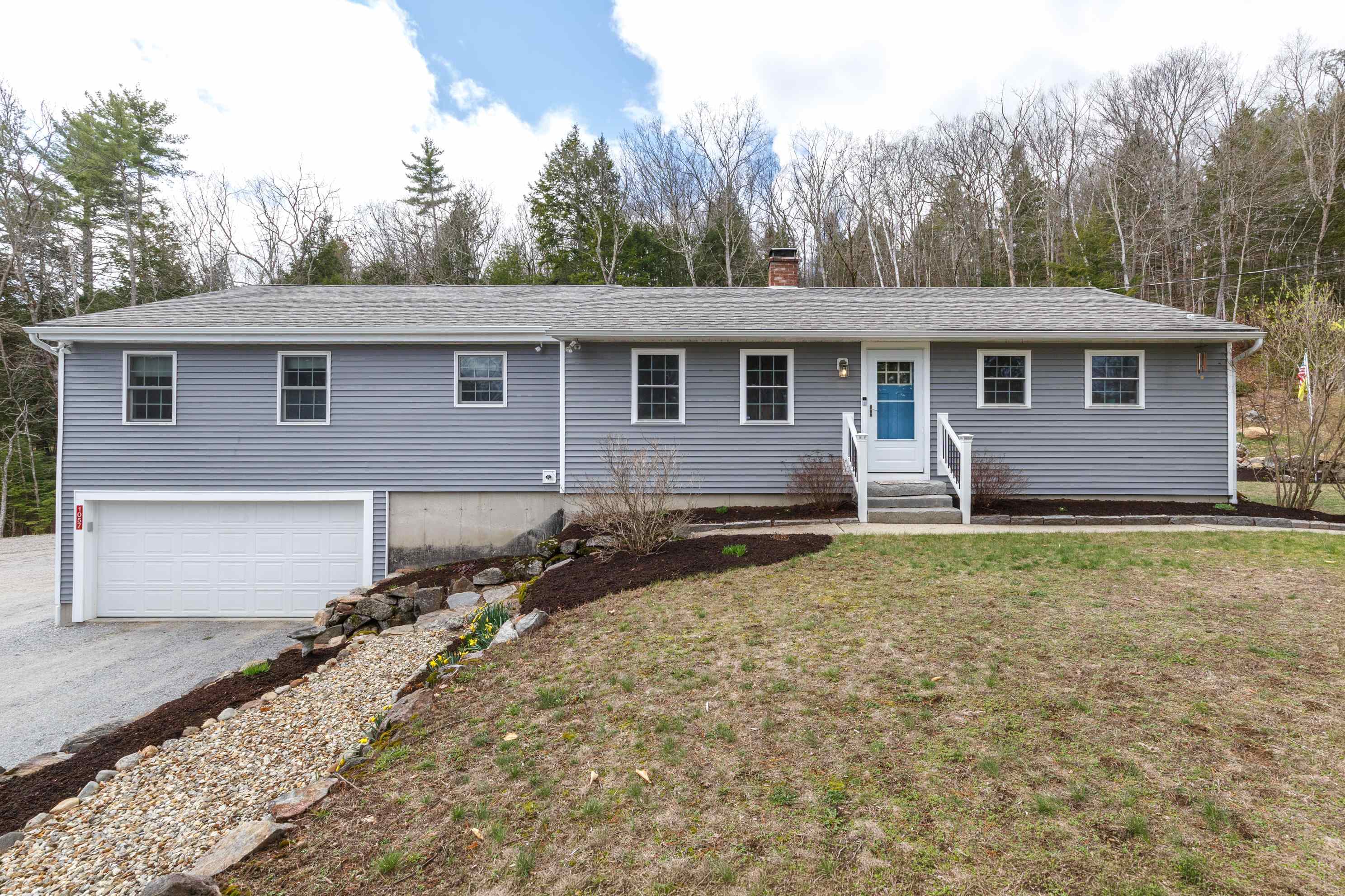 1057 Bound Tree Rd, Hopkinton, NH 03229