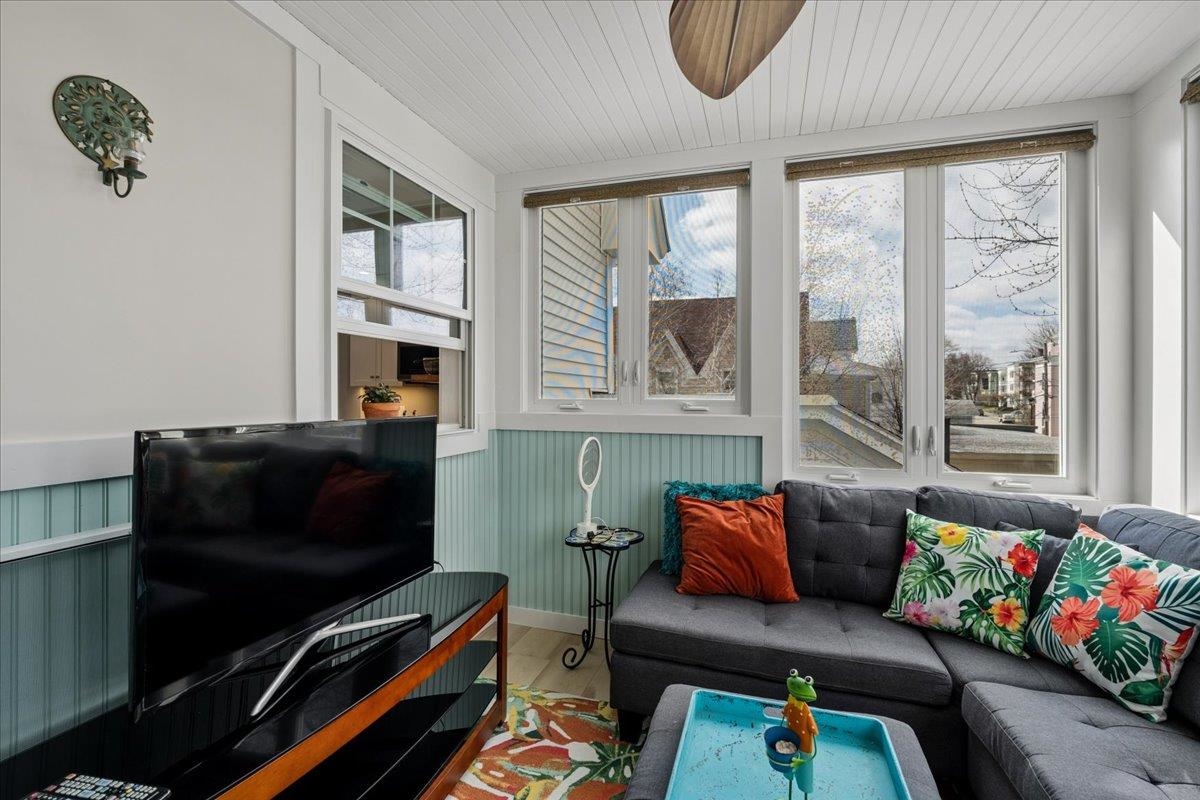 286 Coolidge Ave, Manchester, NH 03102