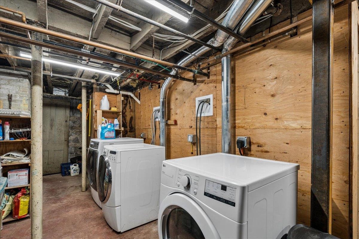 286 Coolidge Ave, Manchester, NH 03102