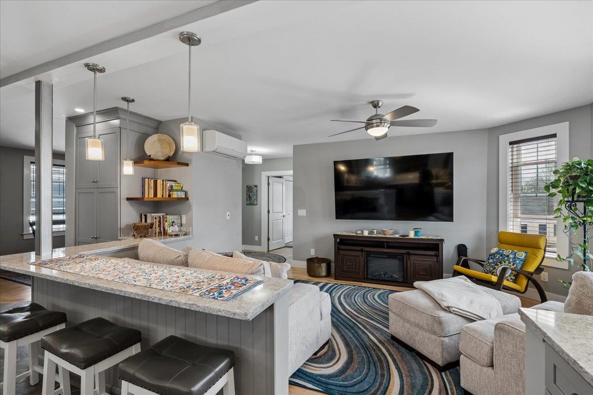 286 Coolidge Ave #2, Manchester, NH 03102