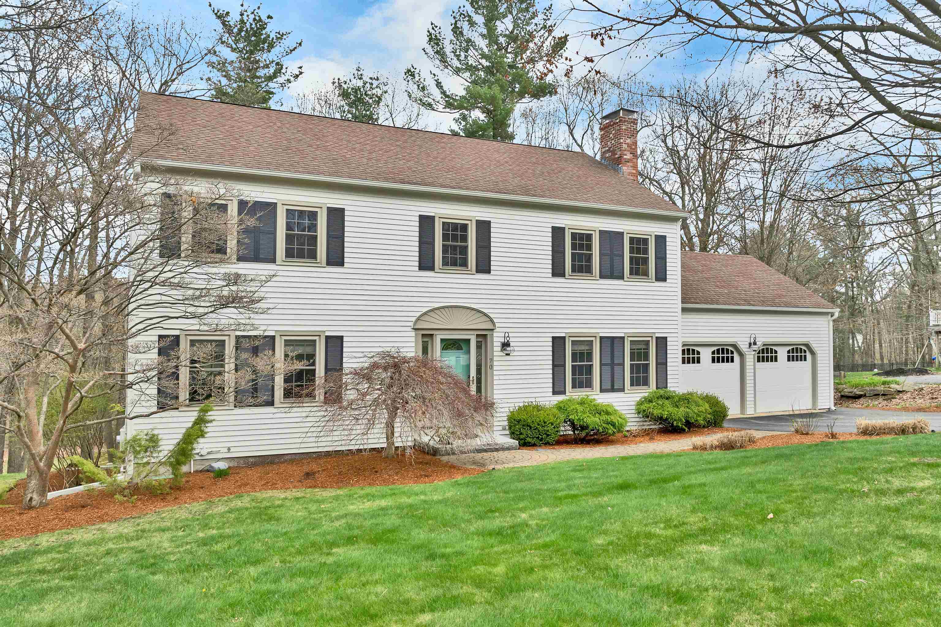 70 Spindlewick Dr, Nashua, NH 03062