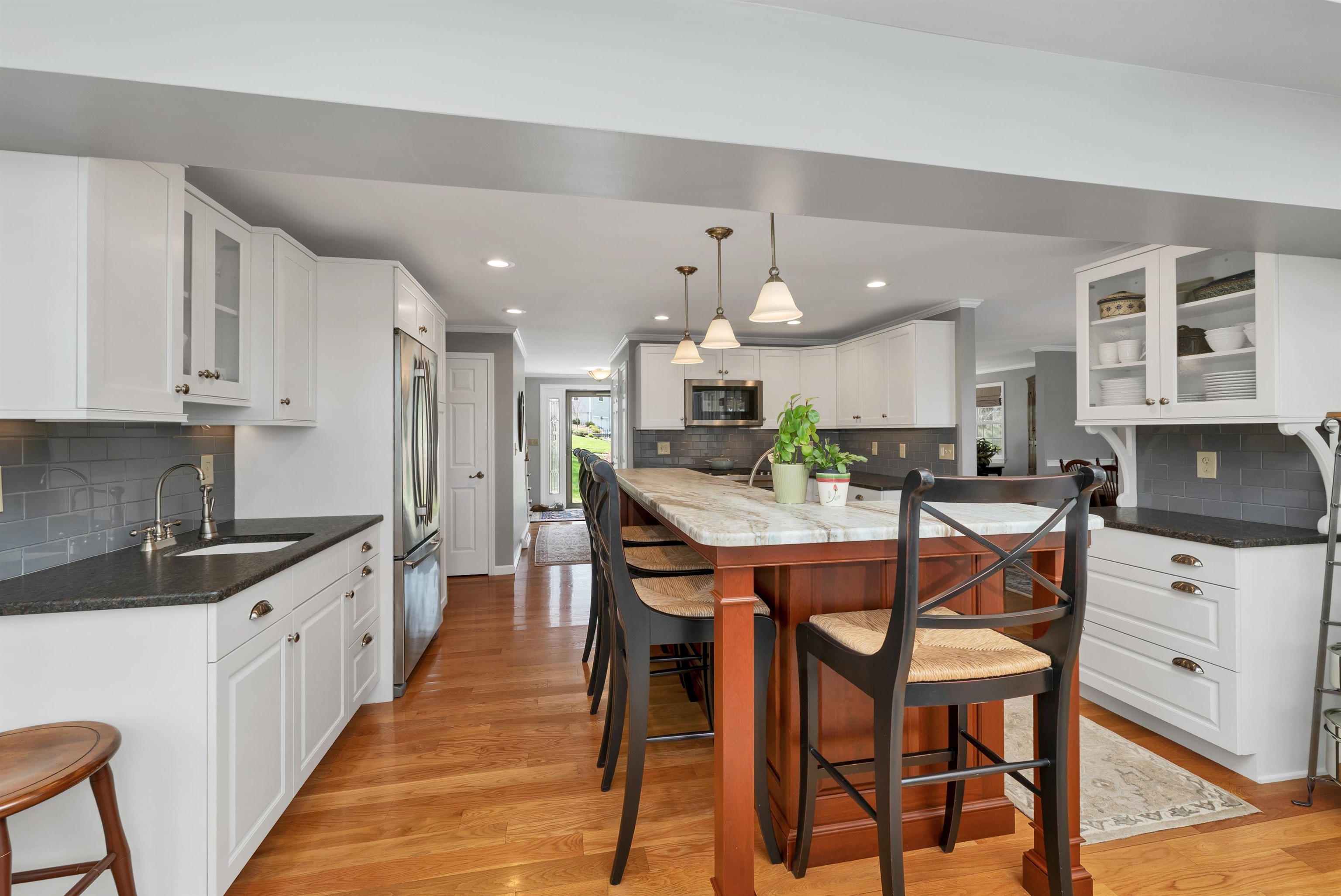 70 Spindlewick Dr, Nashua, NH 03062