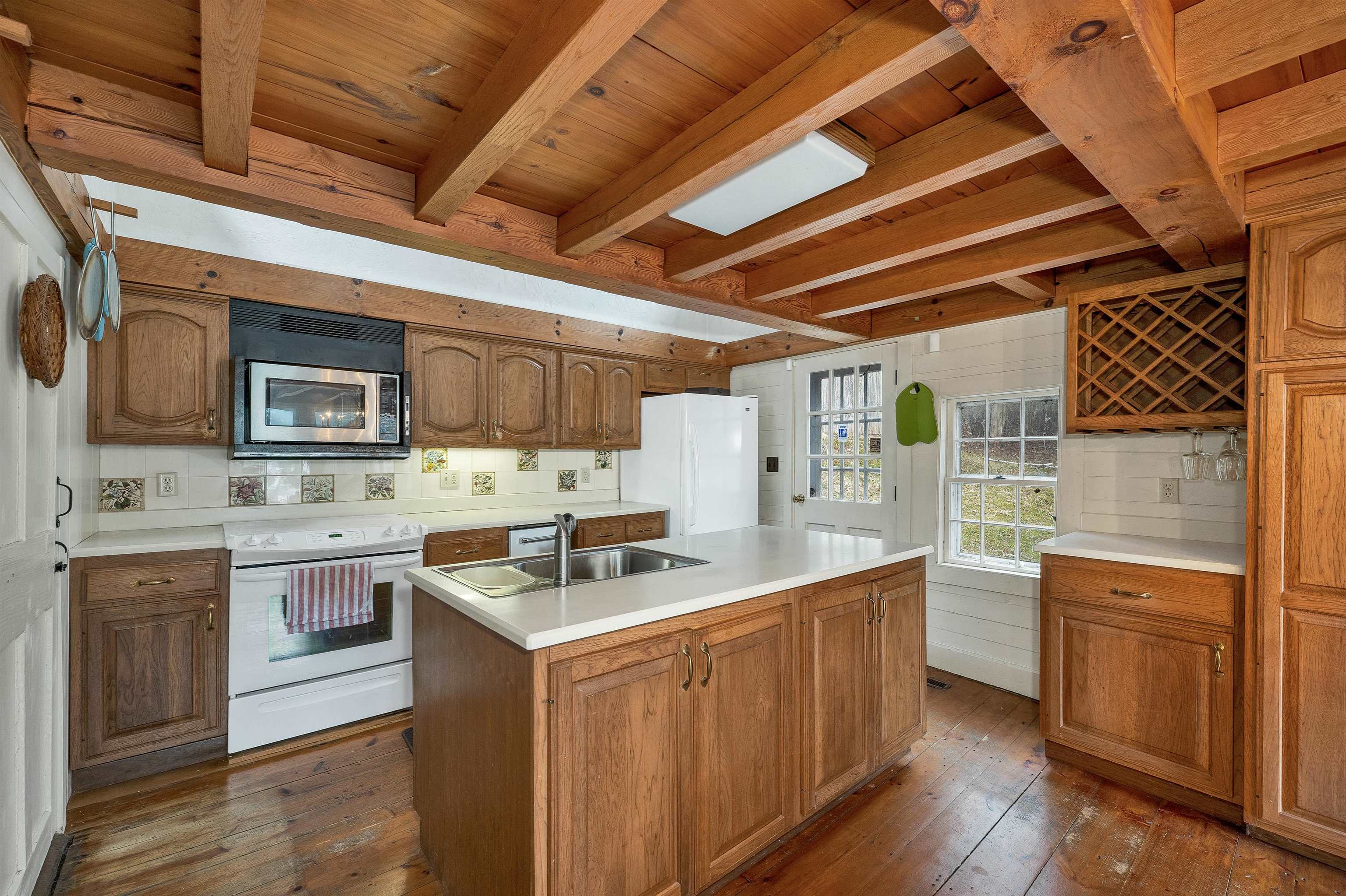 83 Governor Wentworth Highway, Tuftonboro, NH photo 4