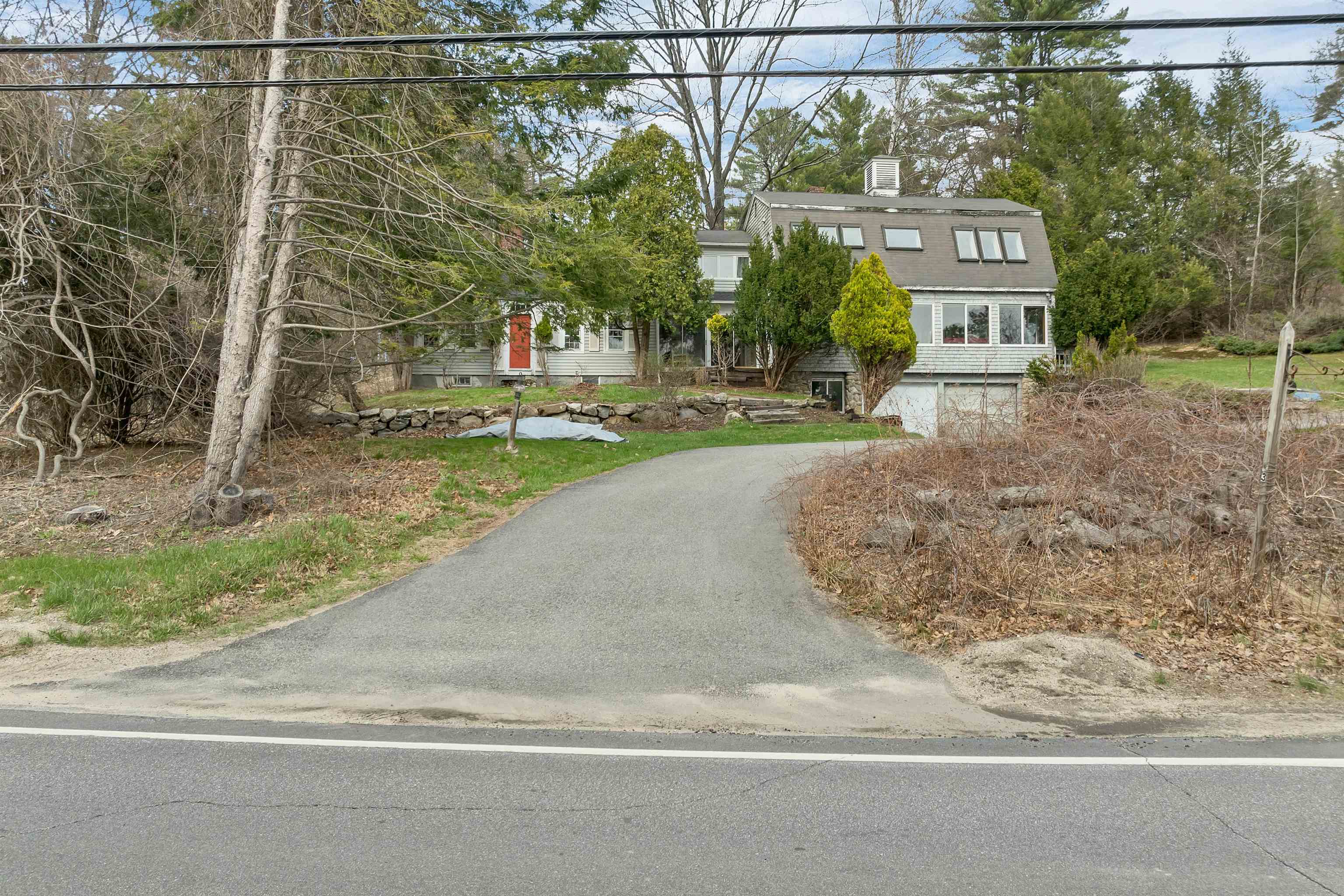 83 Governor Wentworth Hw, Tuftonboro, NH 03894