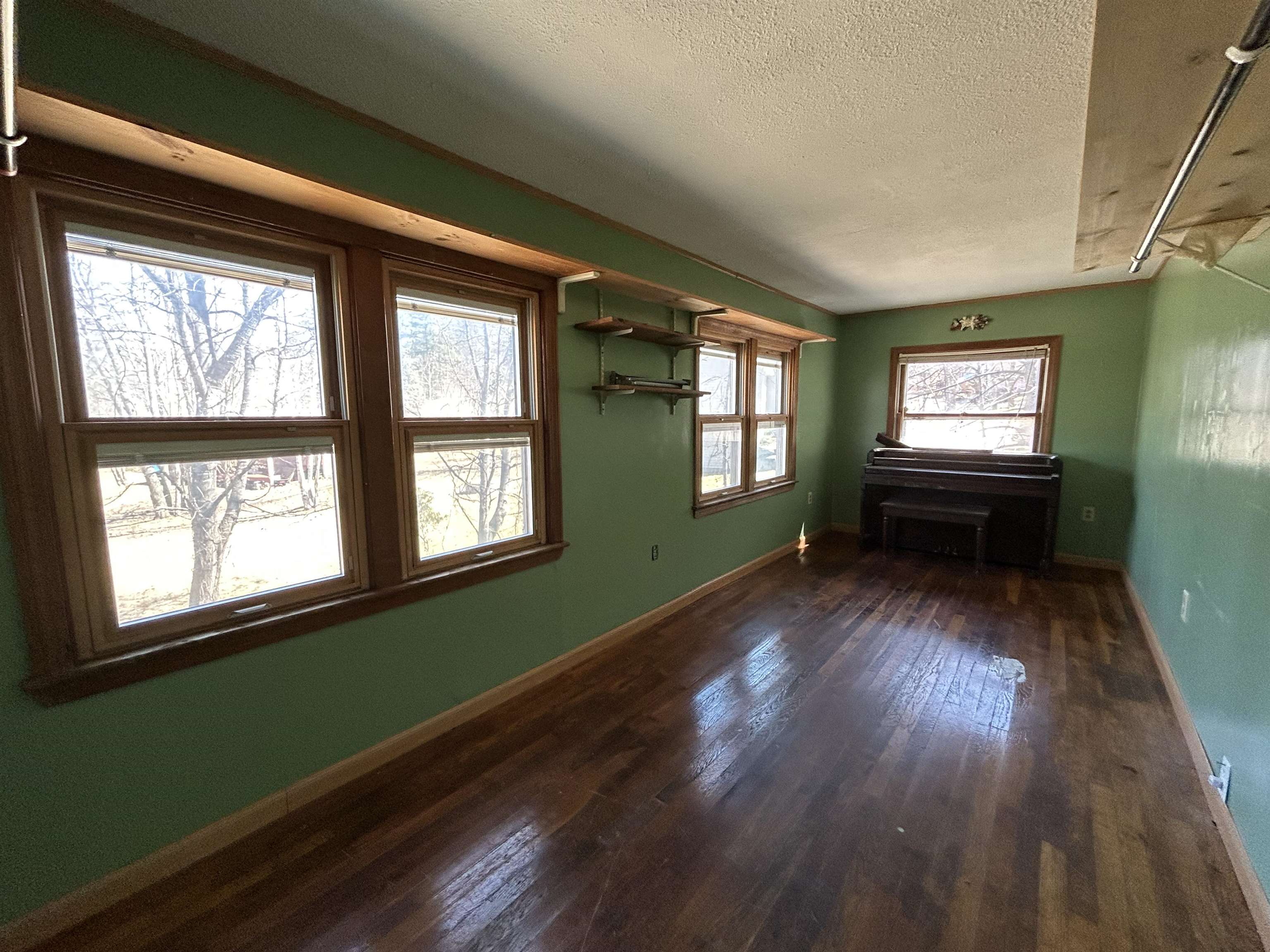 25 Hobart Rd, Bristol, NH 03222