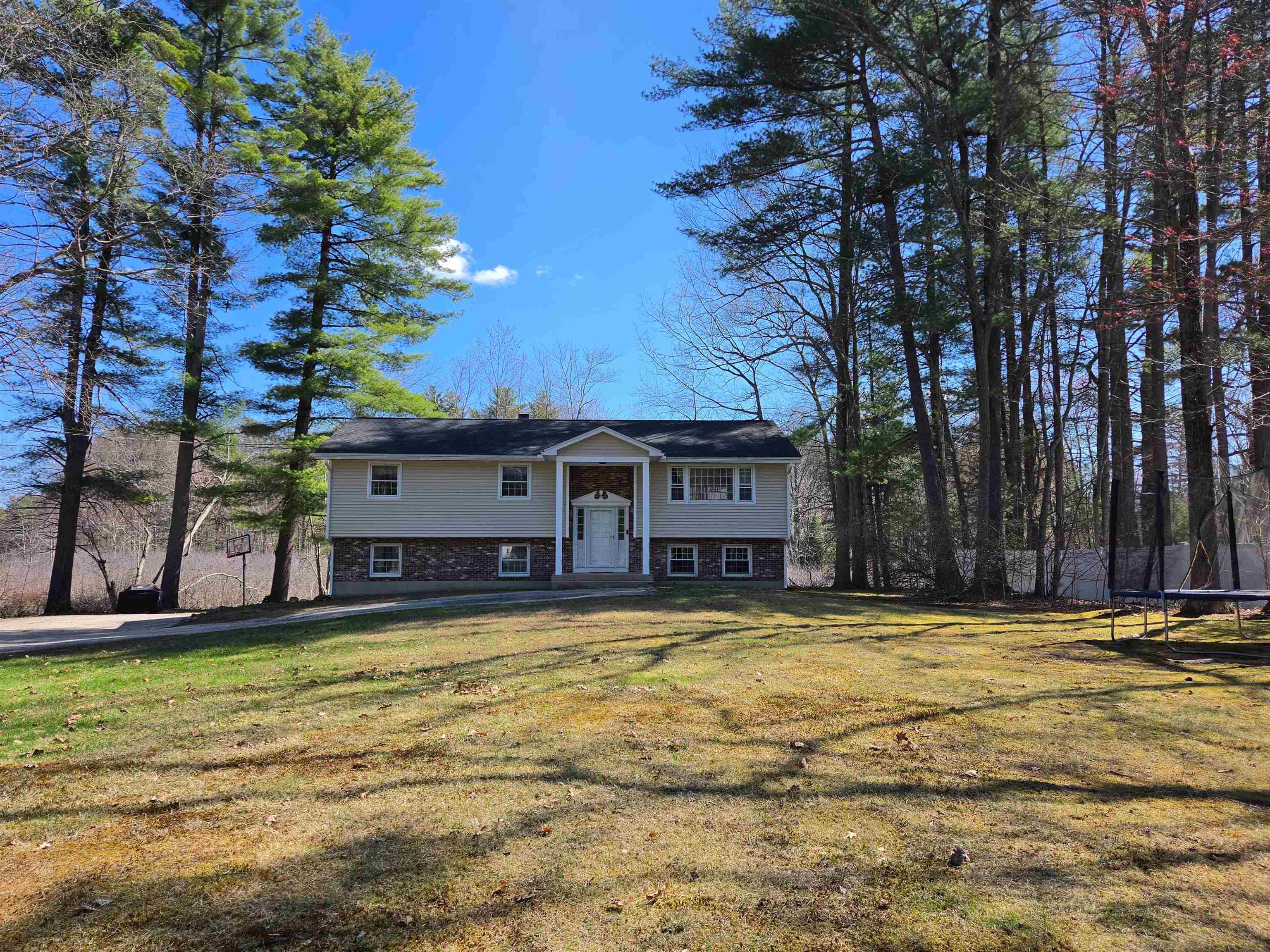22 Tokanel Rd, Windham, NH 03087