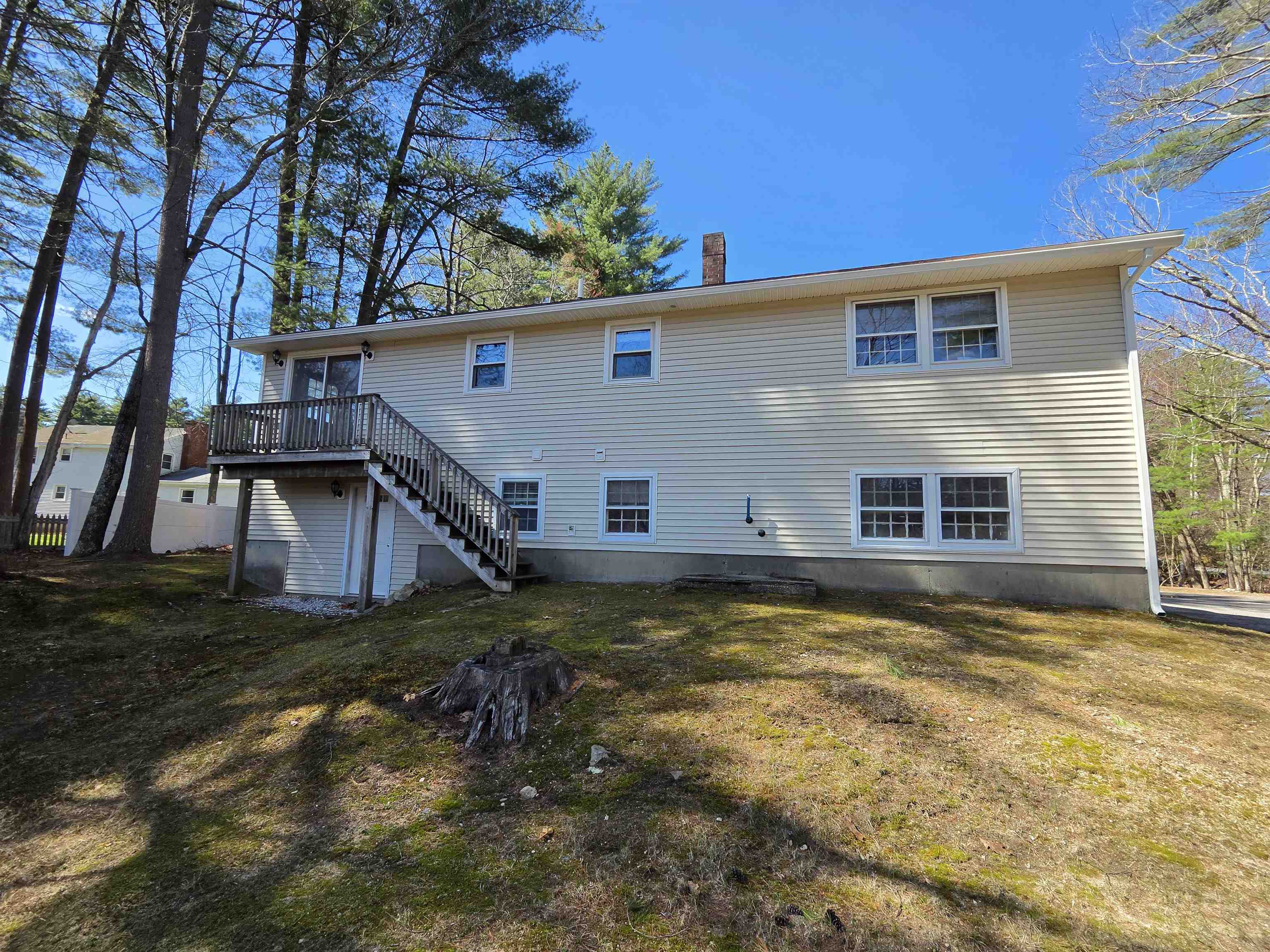 22 Tokanel Rd, Windham, NH 03087