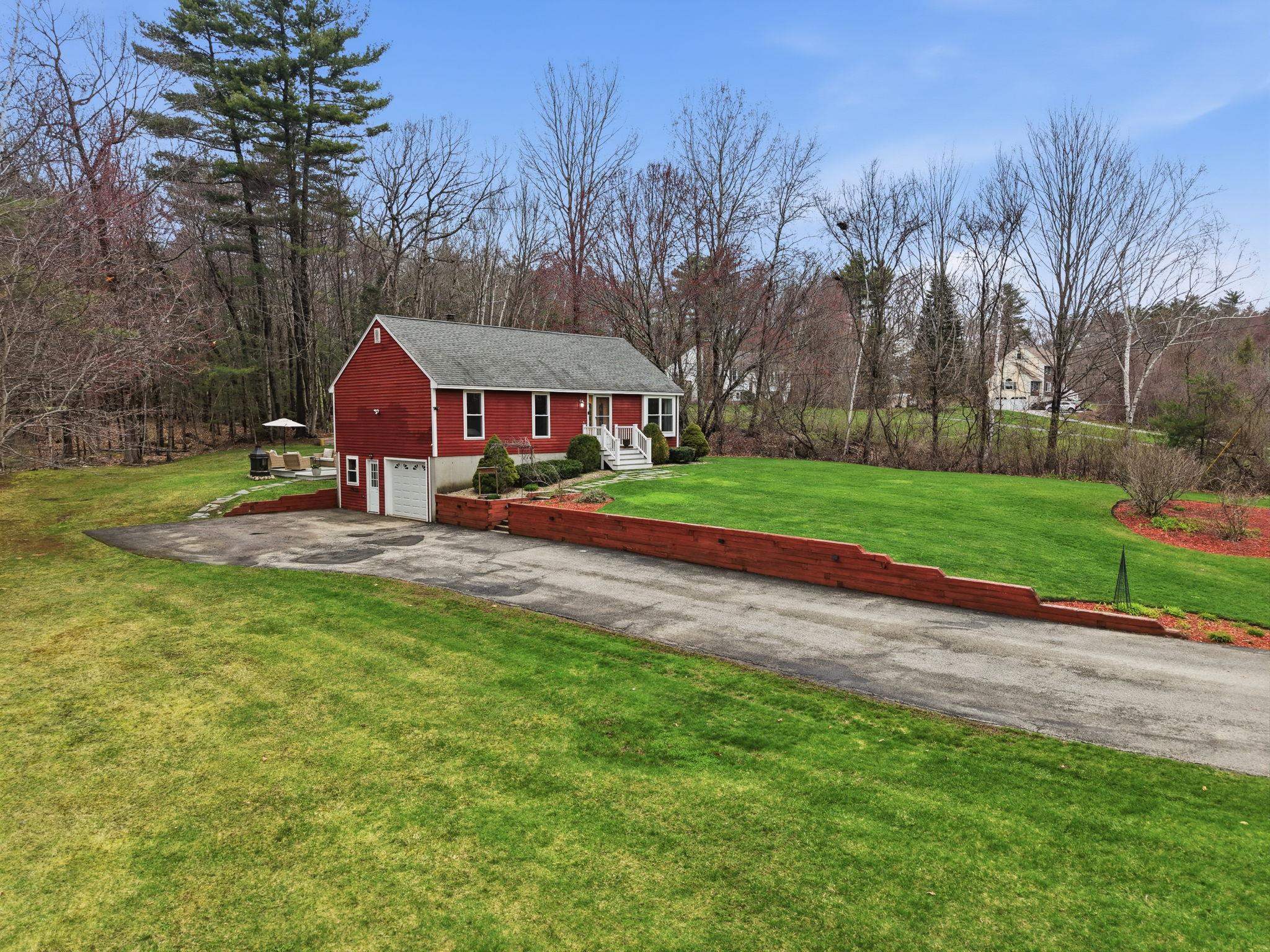 5 Jericho Dr, Kingston, NH 03848