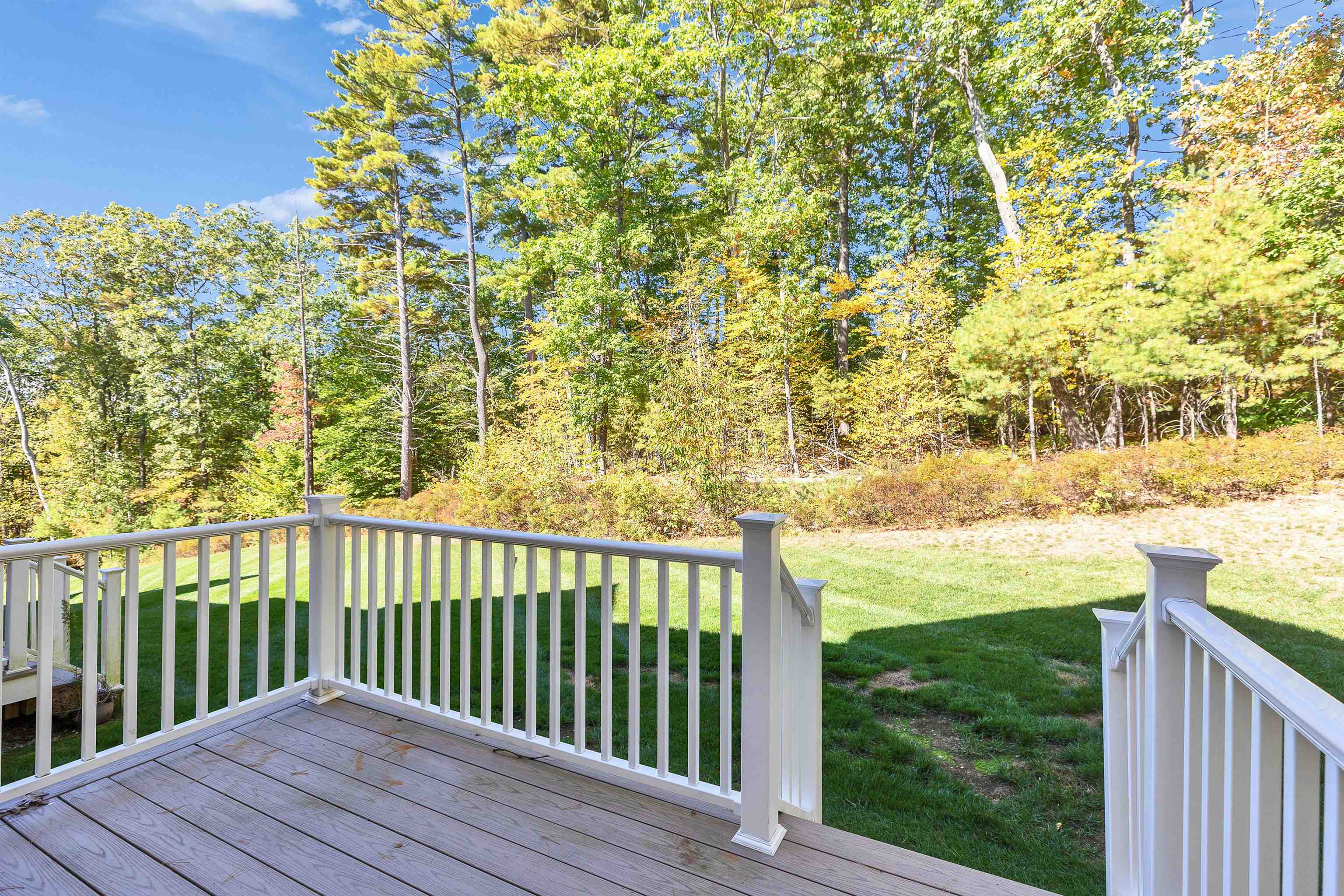 163 Woodview Way, Manchester, NH 03102