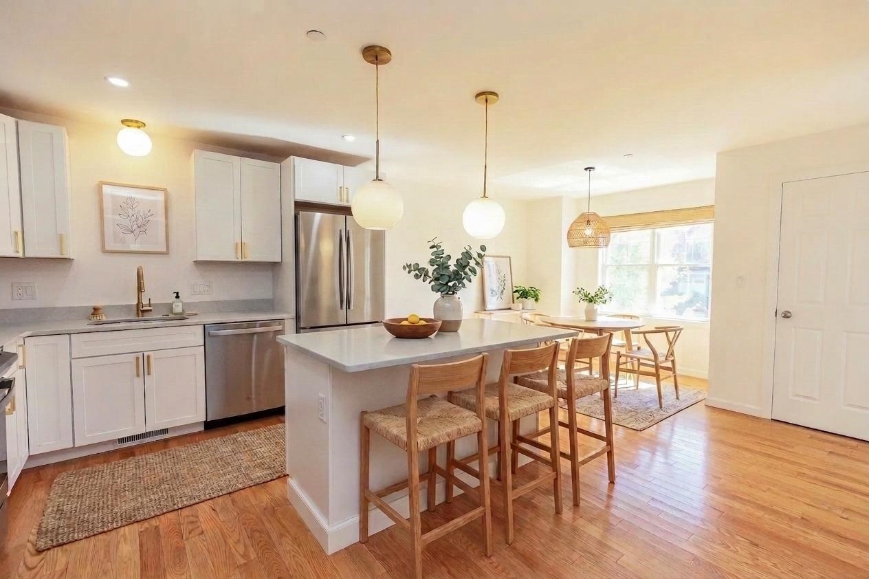 163 Woodview Way, Manchester, NH 03102