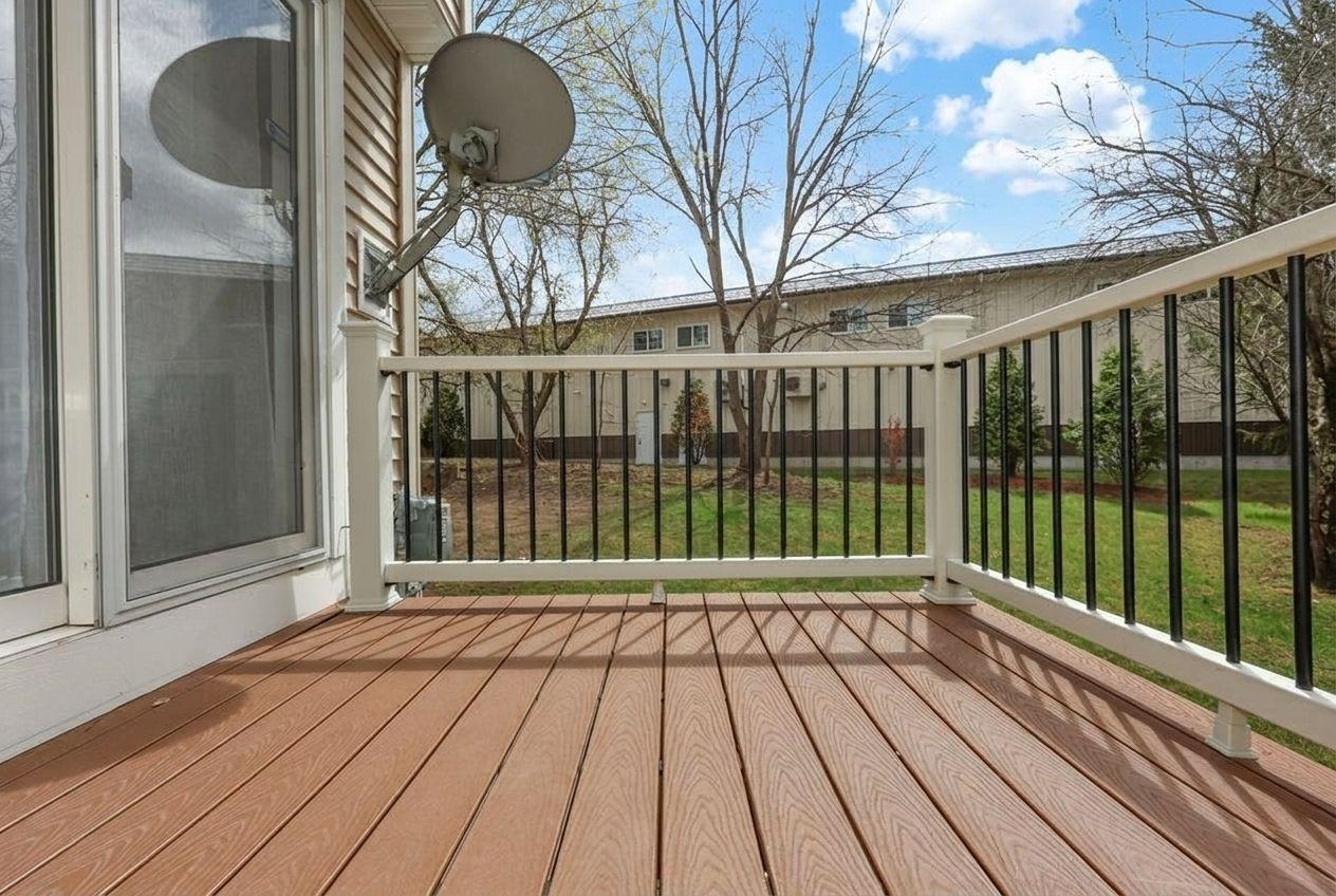 1 Misty Morning Dr #A, Derry, NH 03038