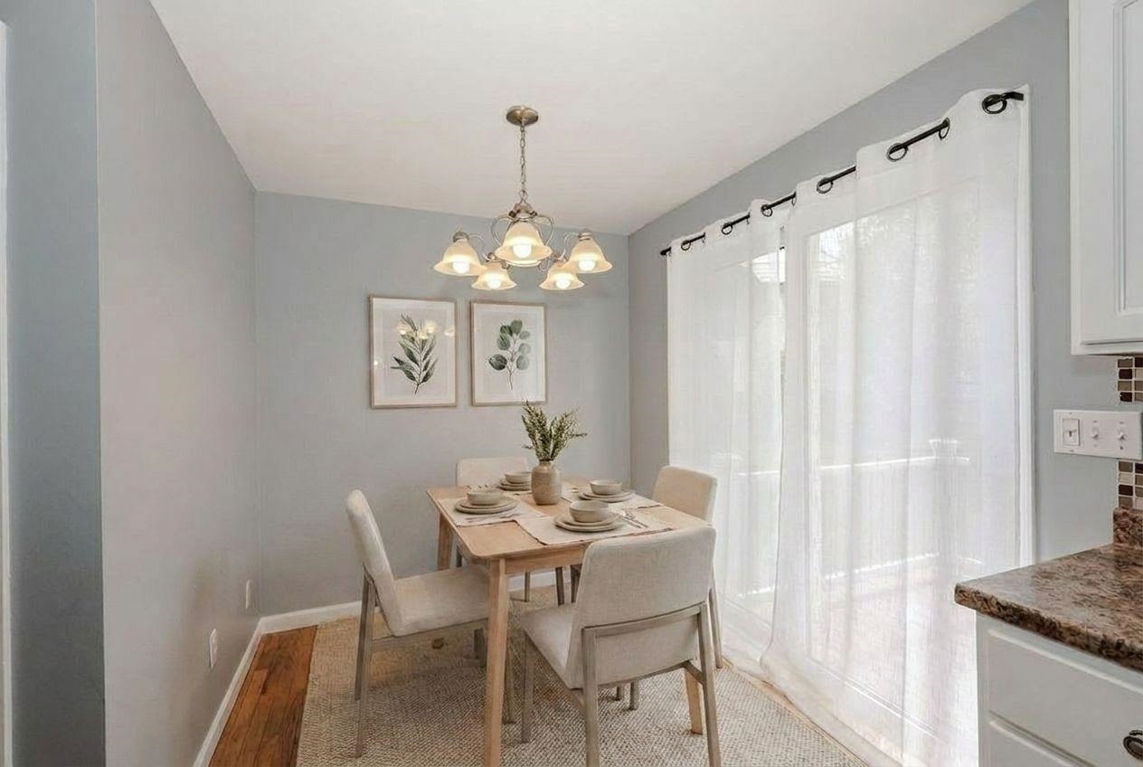 1 Misty Morning Dr, Derry, NH 03038