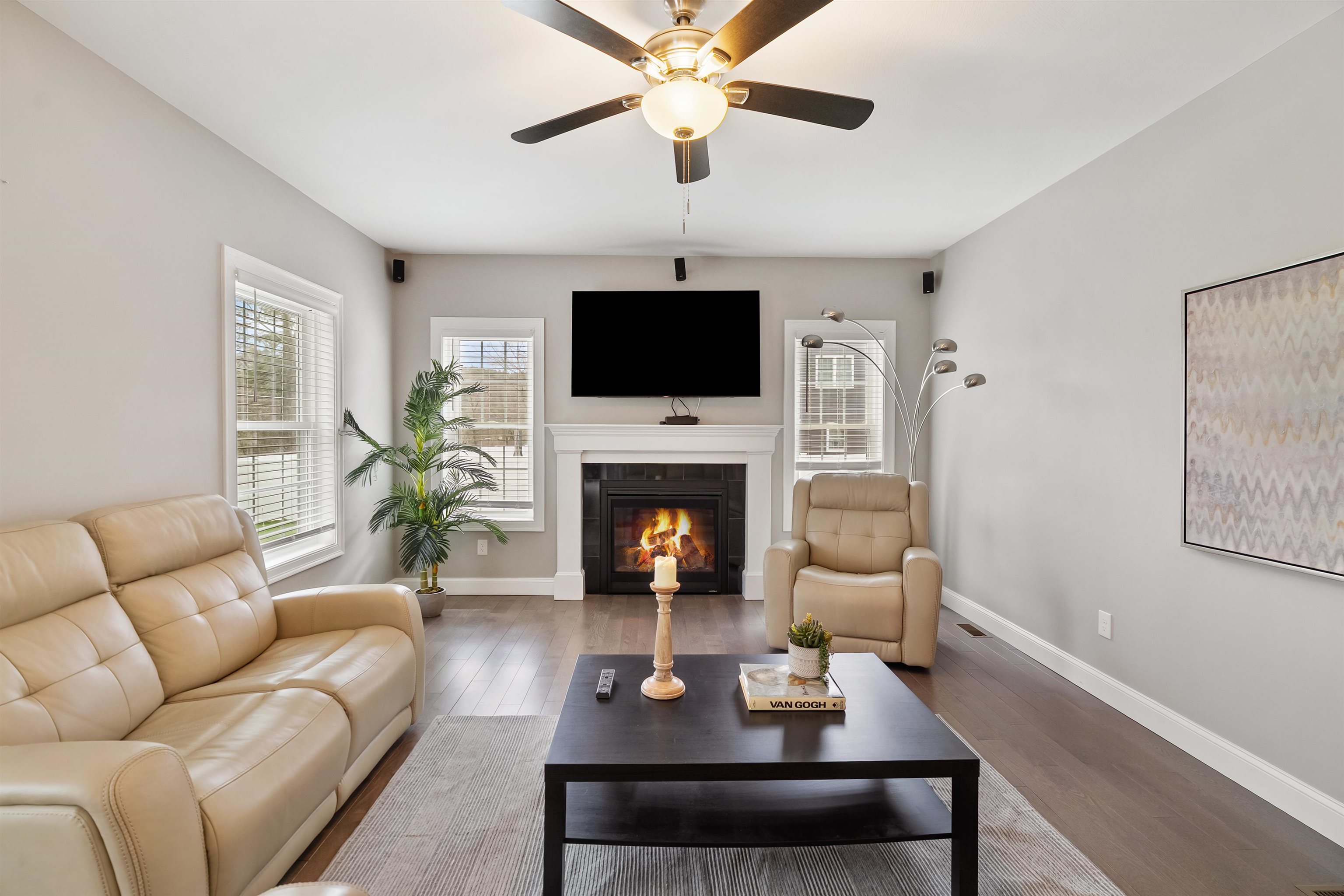 44 Sheffield St, Windham, NH 03087