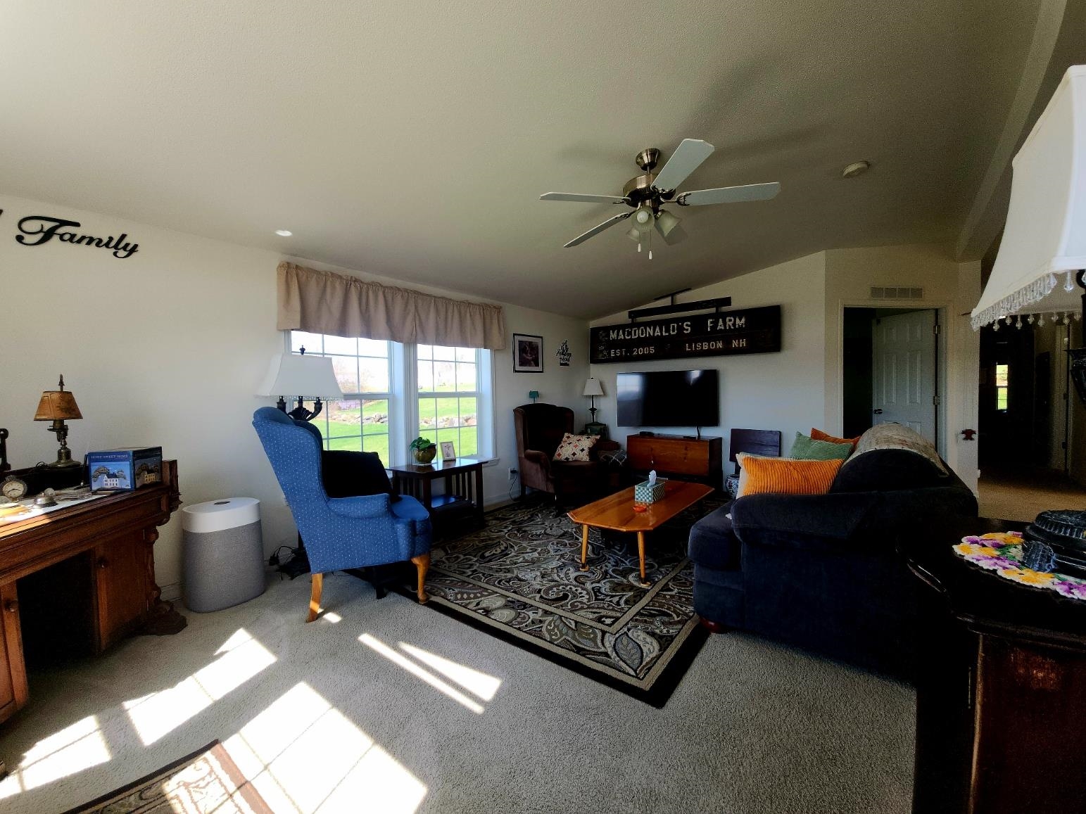 3 Sunset Ave, Franklin, NH 03235