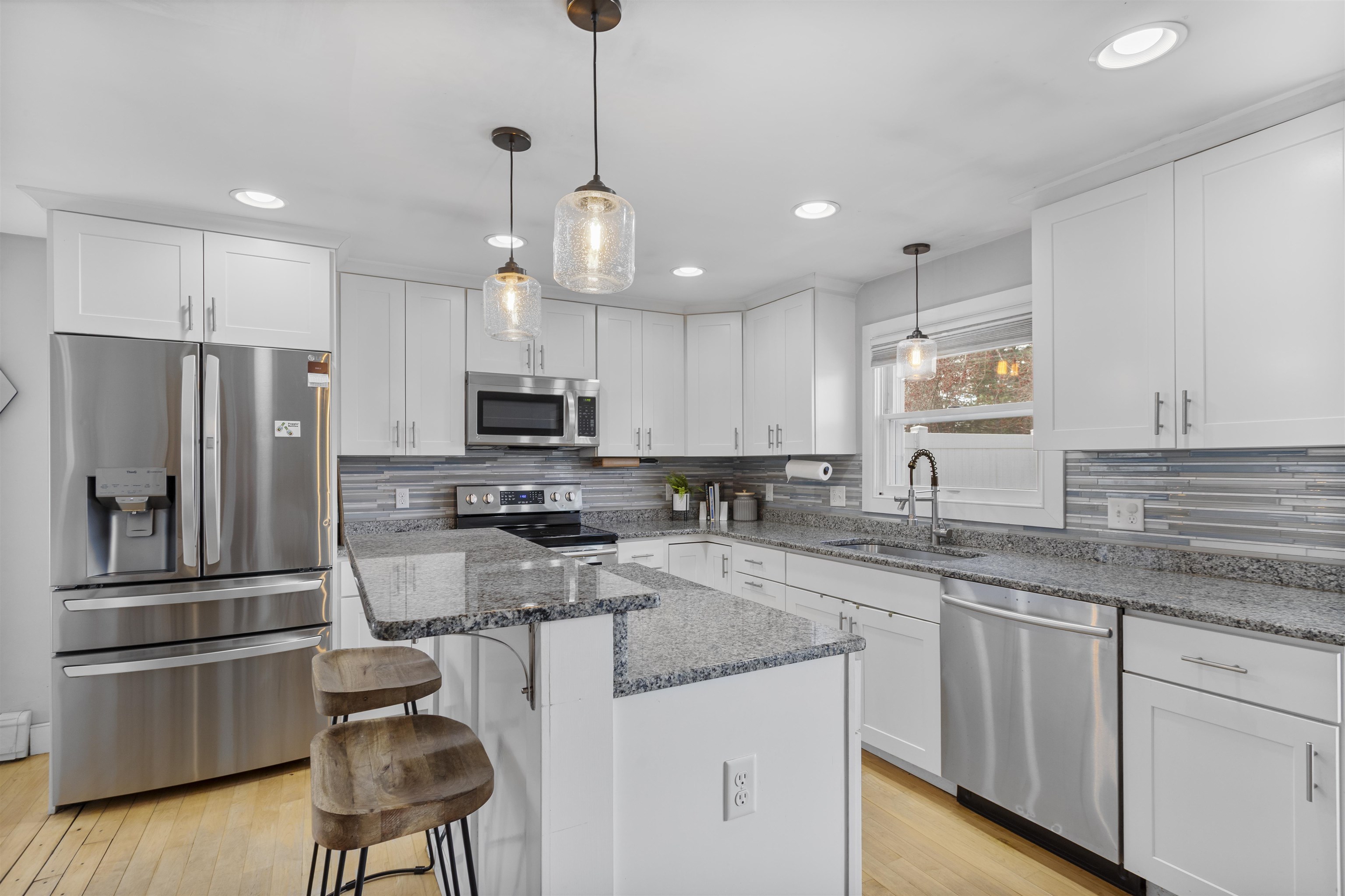 1 Nute Rd, Dover, NH 03820