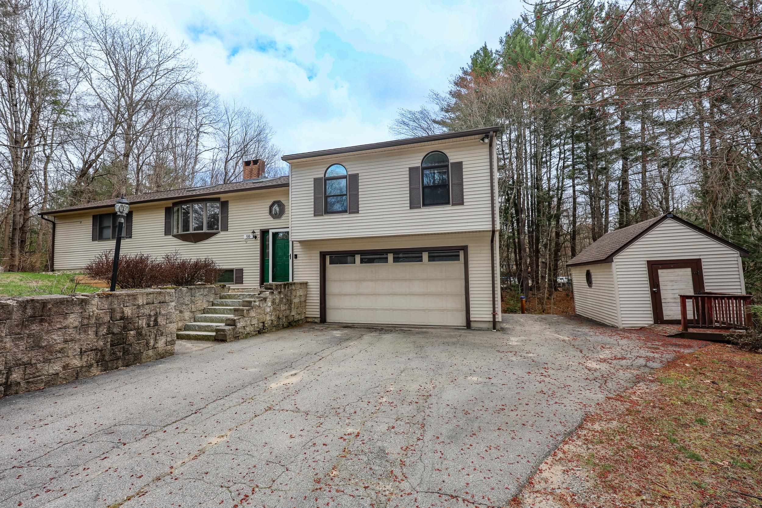 50 Edinburgh Dr, Bedford, NH 03110