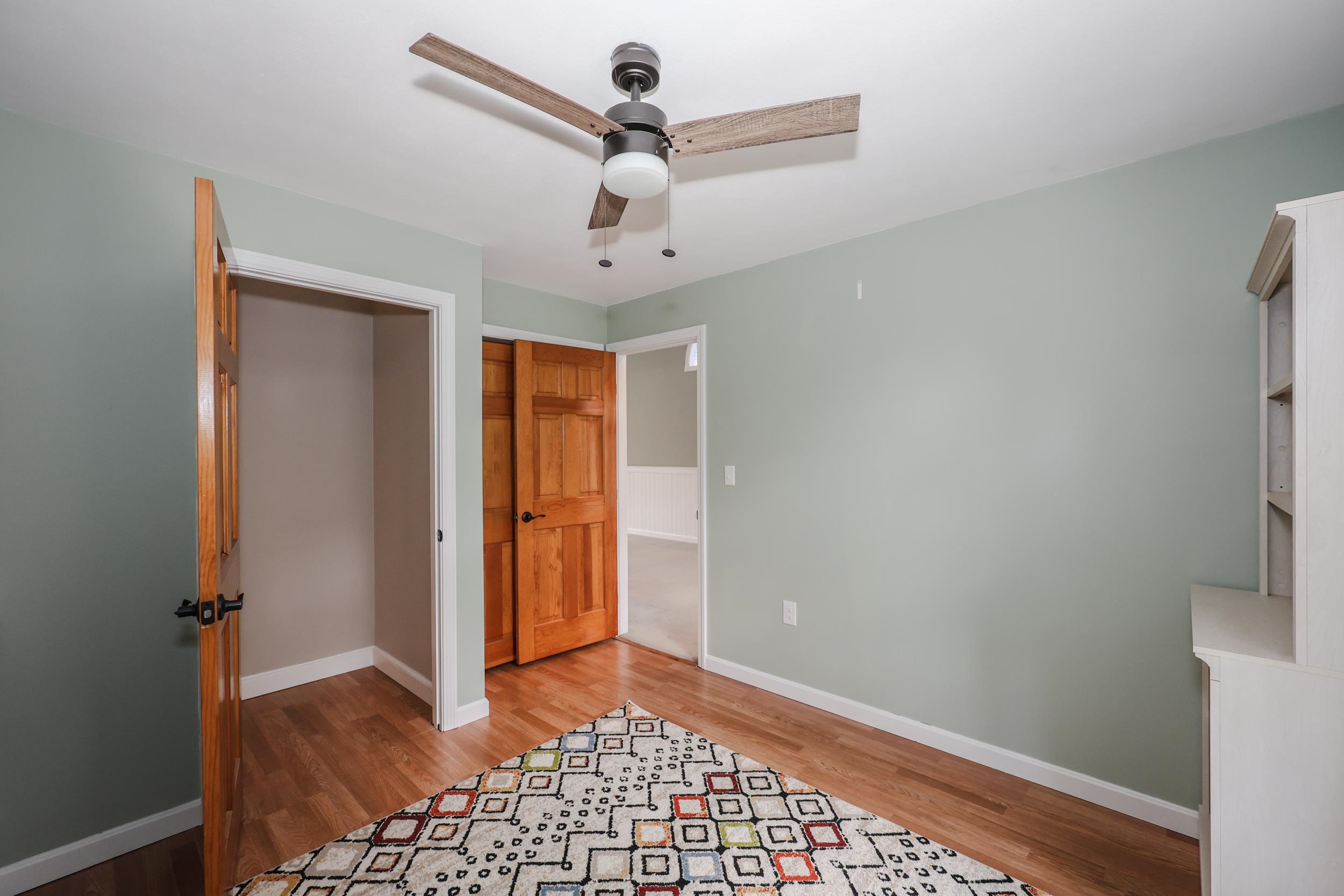 50 Edinburgh Dr, Bedford, NH 03110