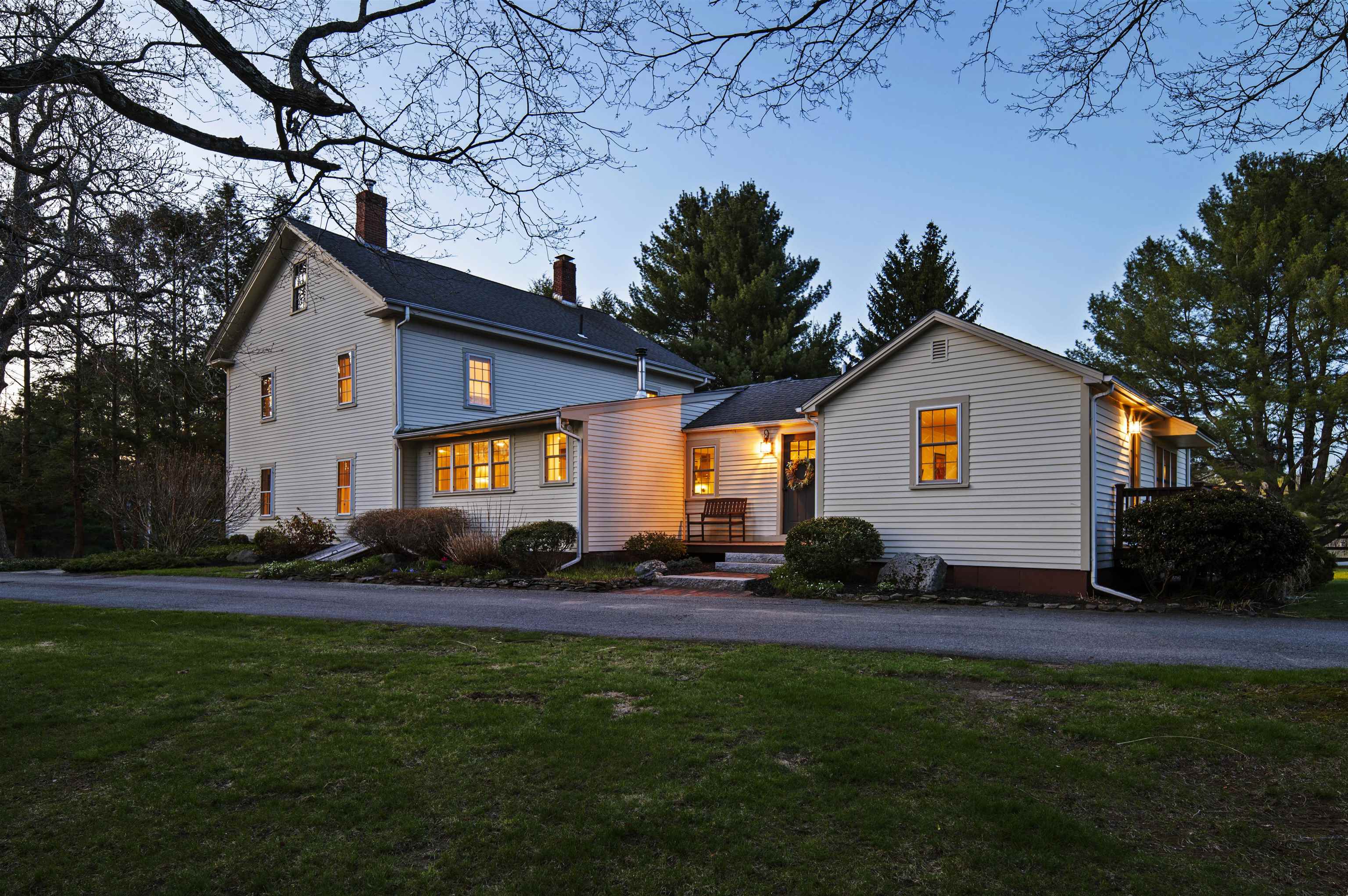 64 Kingston Rd, Exeter, NH 03833