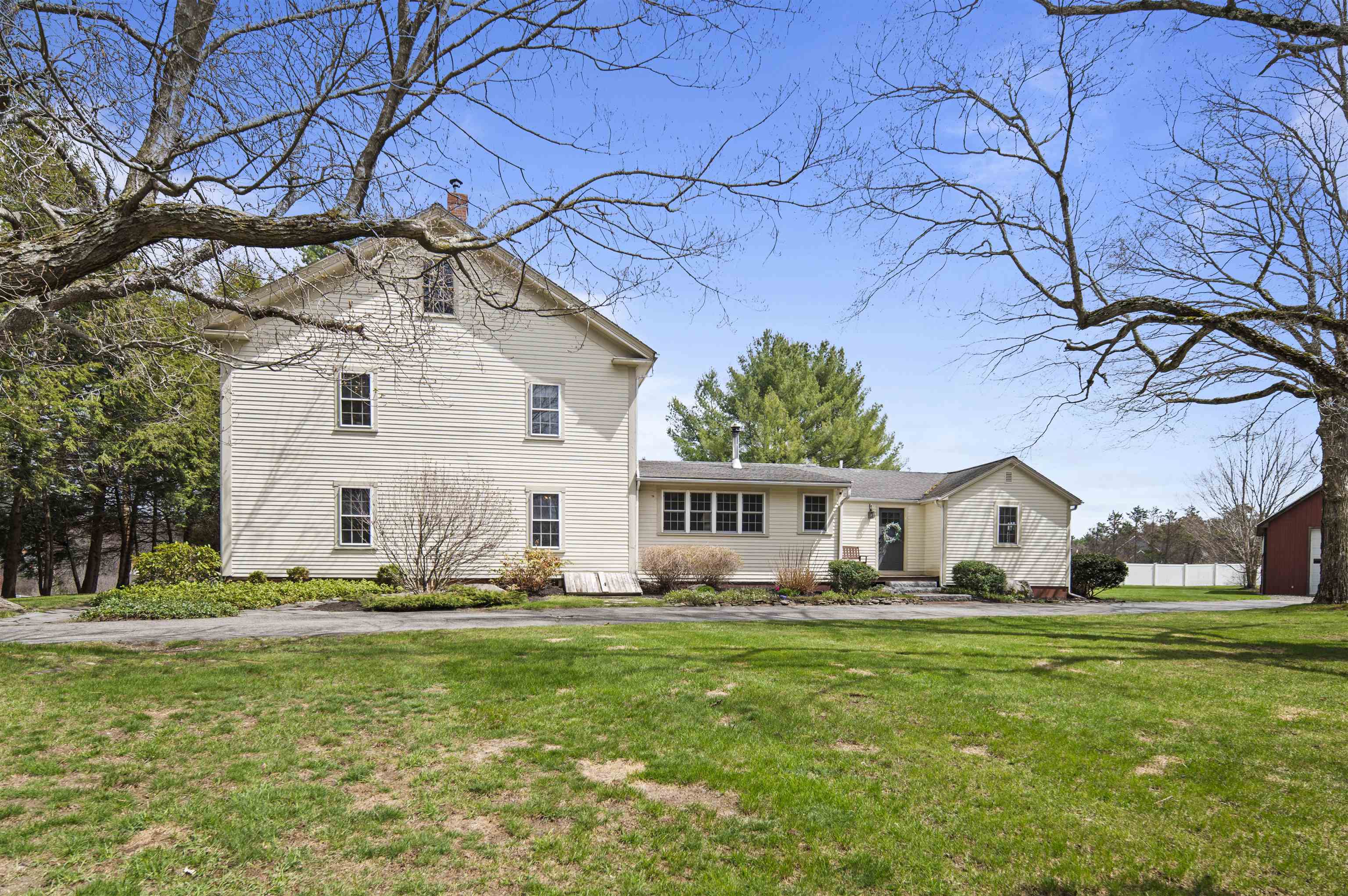 64 Kingston Rd, Exeter, NH 03833